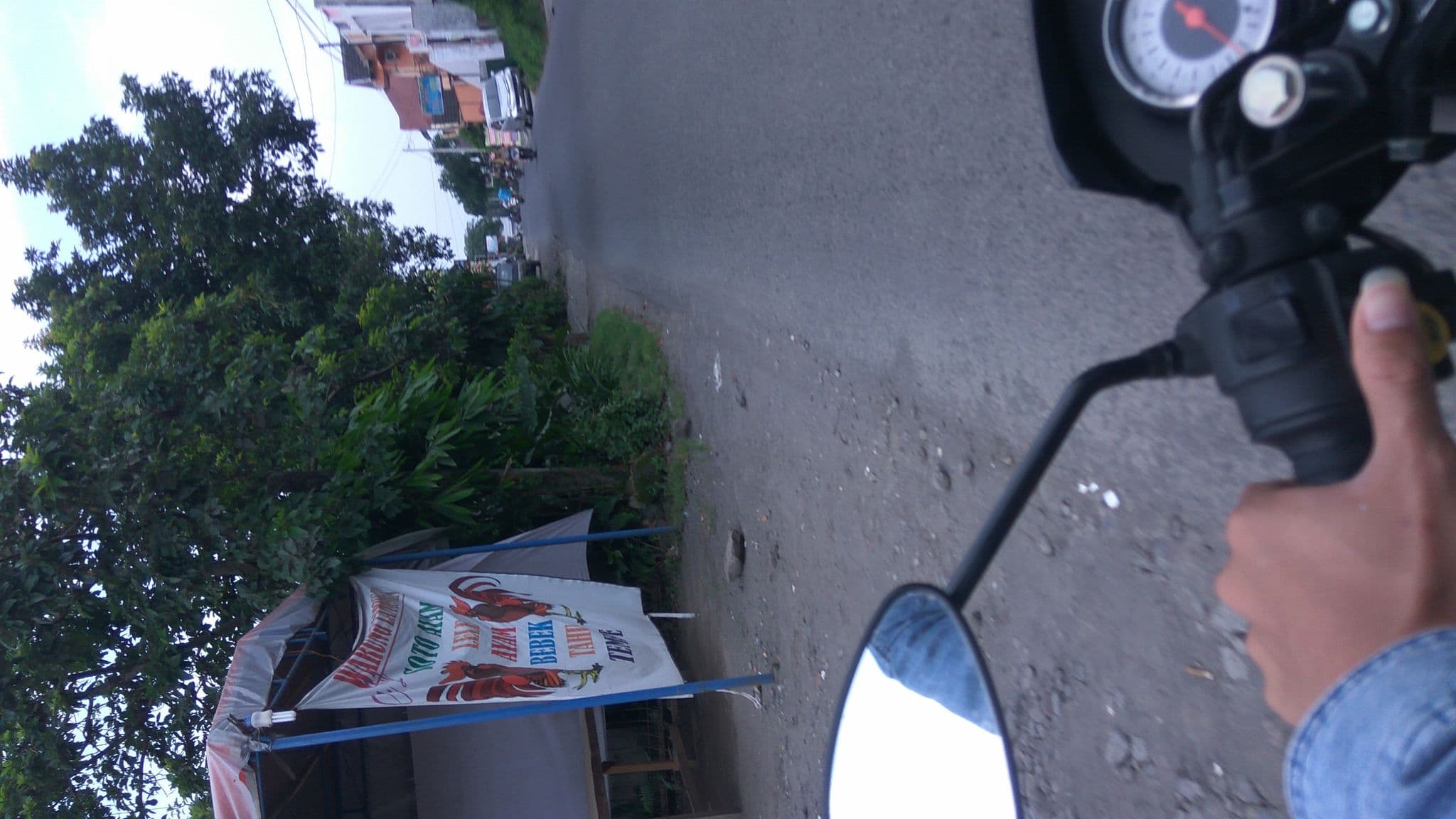 Street view near Ariel Studio & Guest House, Melati — © hestiningsih (CC BY-SA · Mapillary)