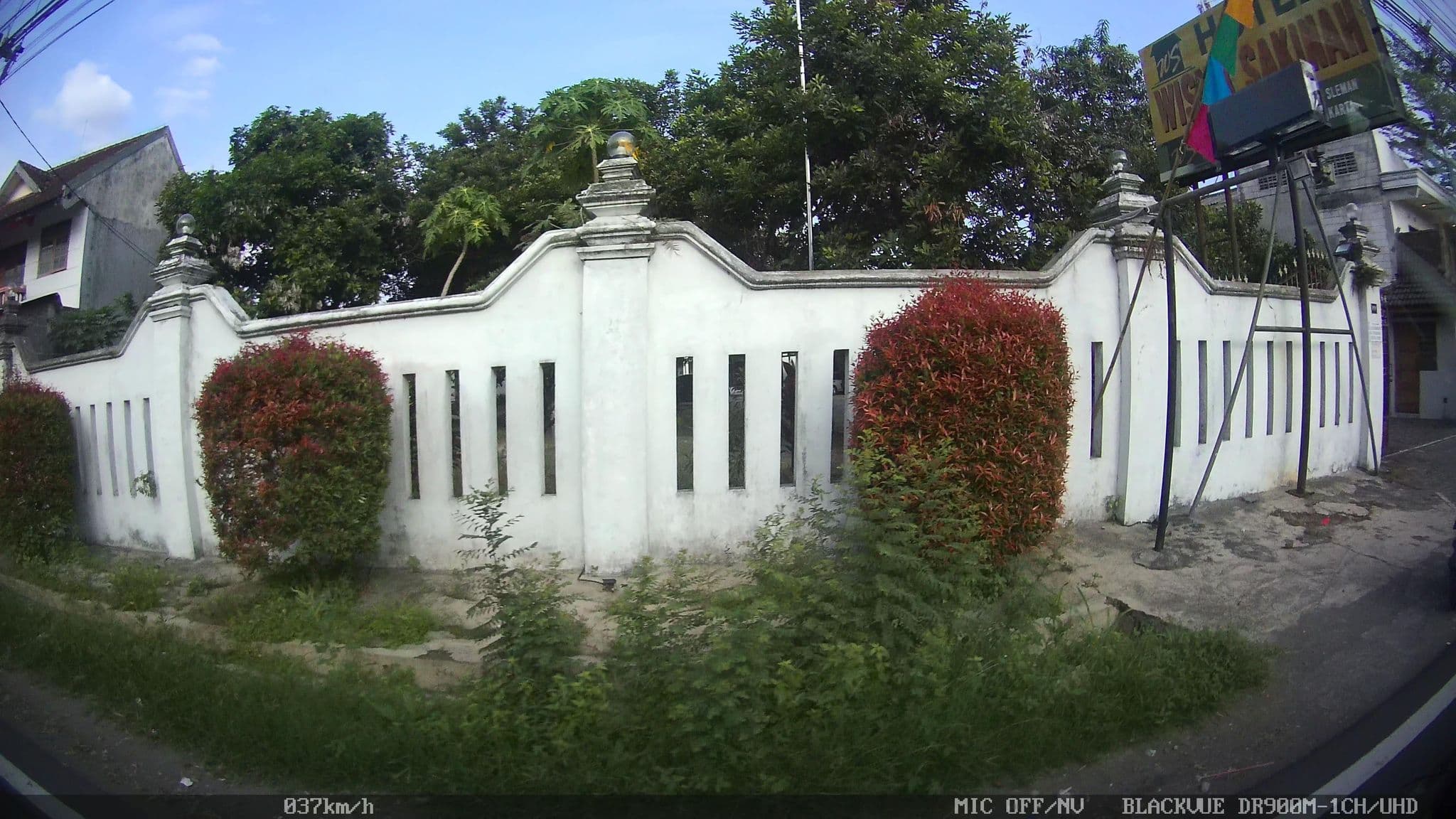 Street view near kost bu debyo jakal, Melati — © kaart_1 (CC BY-SA · Mapillary)