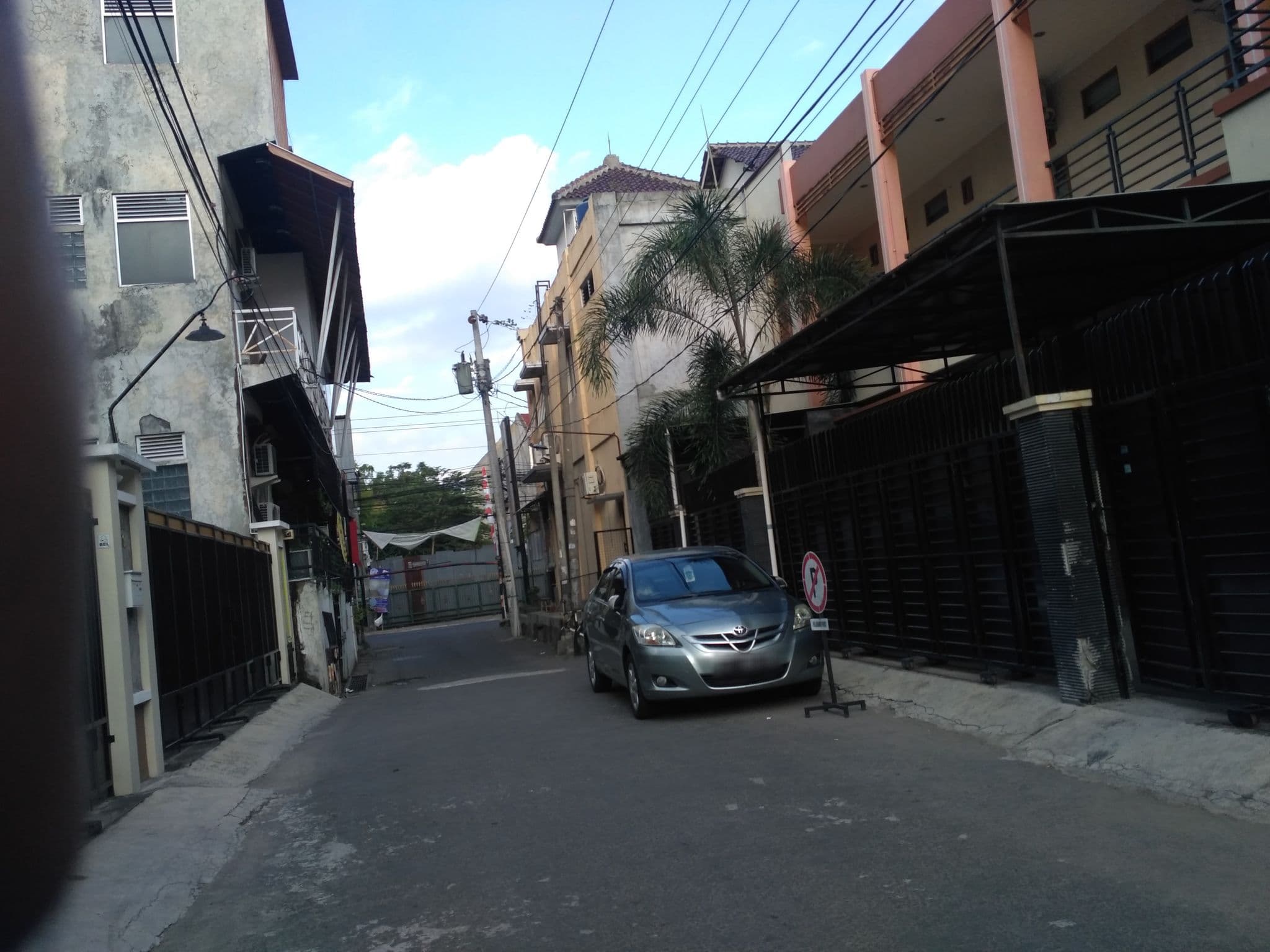 Street view near Kos D'exclusive, Melati — © dina_permata (CC BY-SA · Mapillary)