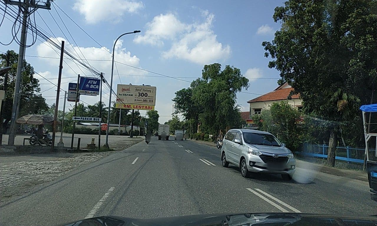 Street view near Grand Aston Hotel, Gombong — © riyadiwibowo (CC BY-SA · Mapillary)