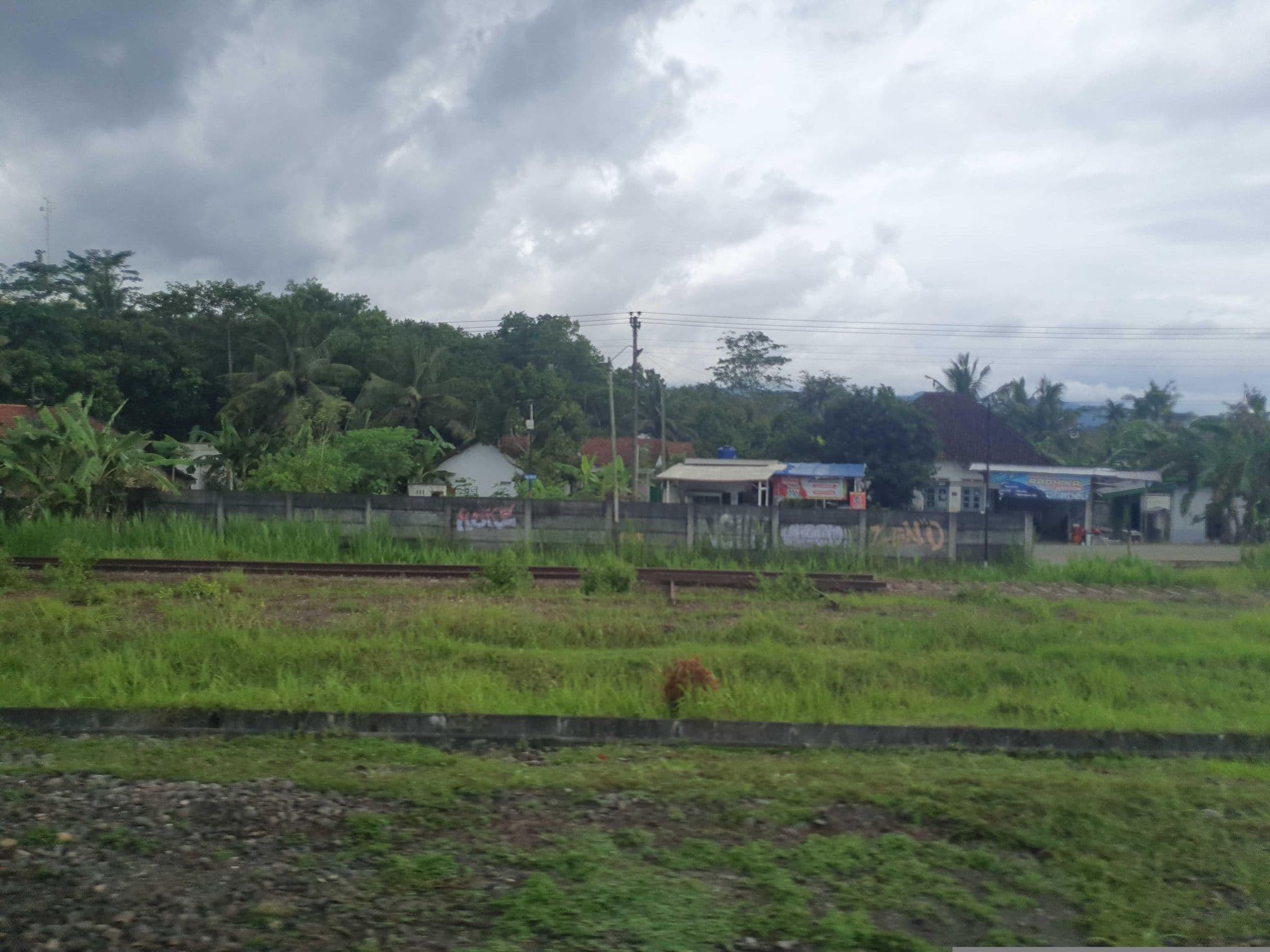 Street view near Hotel Wisma Aji, Gombong — © russmcd (CC BY-SA · Mapillary)