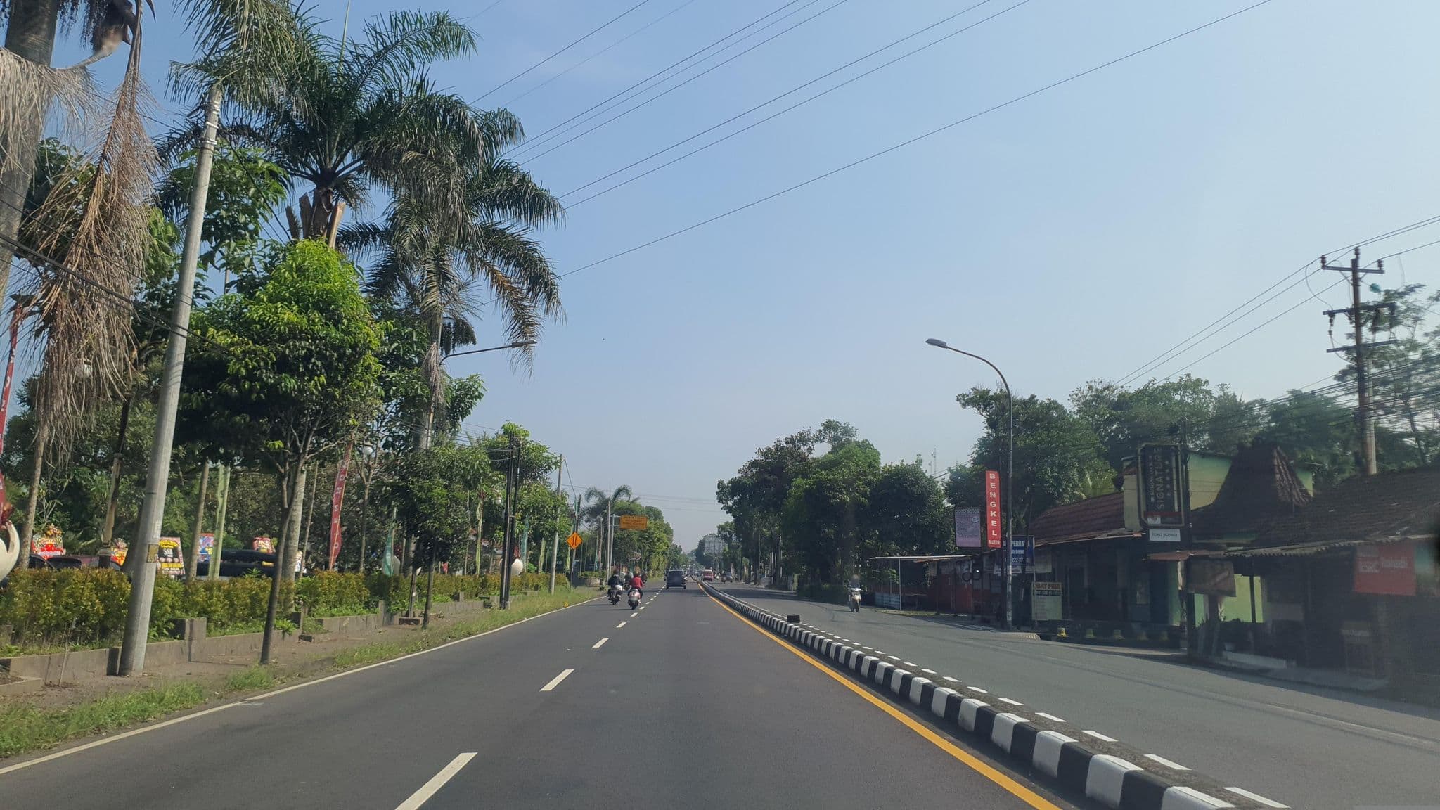 Street view near Hotel Ramada By Wyndham, Sleman — © FotoPeta (CC BY-SA · Mapillary)
