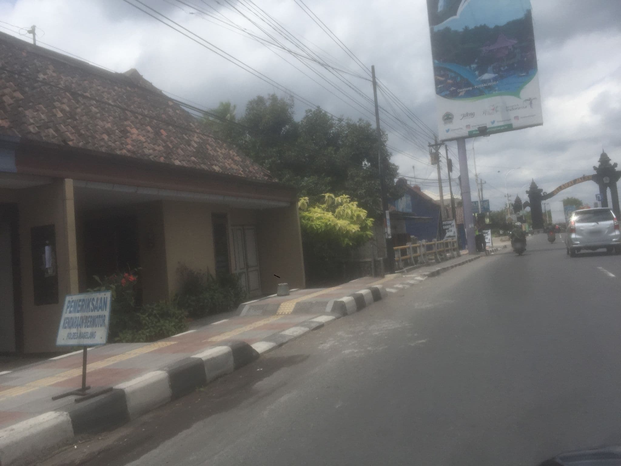 Street view near Sunarko Hotel, Muntilan — © rifki (CC BY-SA · Mapillary)