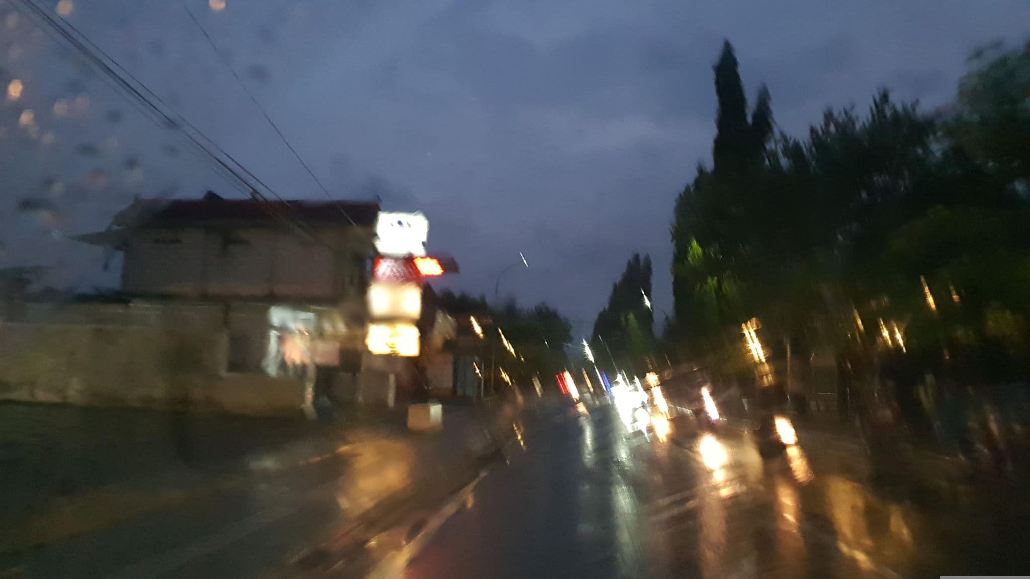 Street view near Senthong Asri Hotel & Resto, Muntilan — © FotoPeta (CC BY-SA · Mapillary)