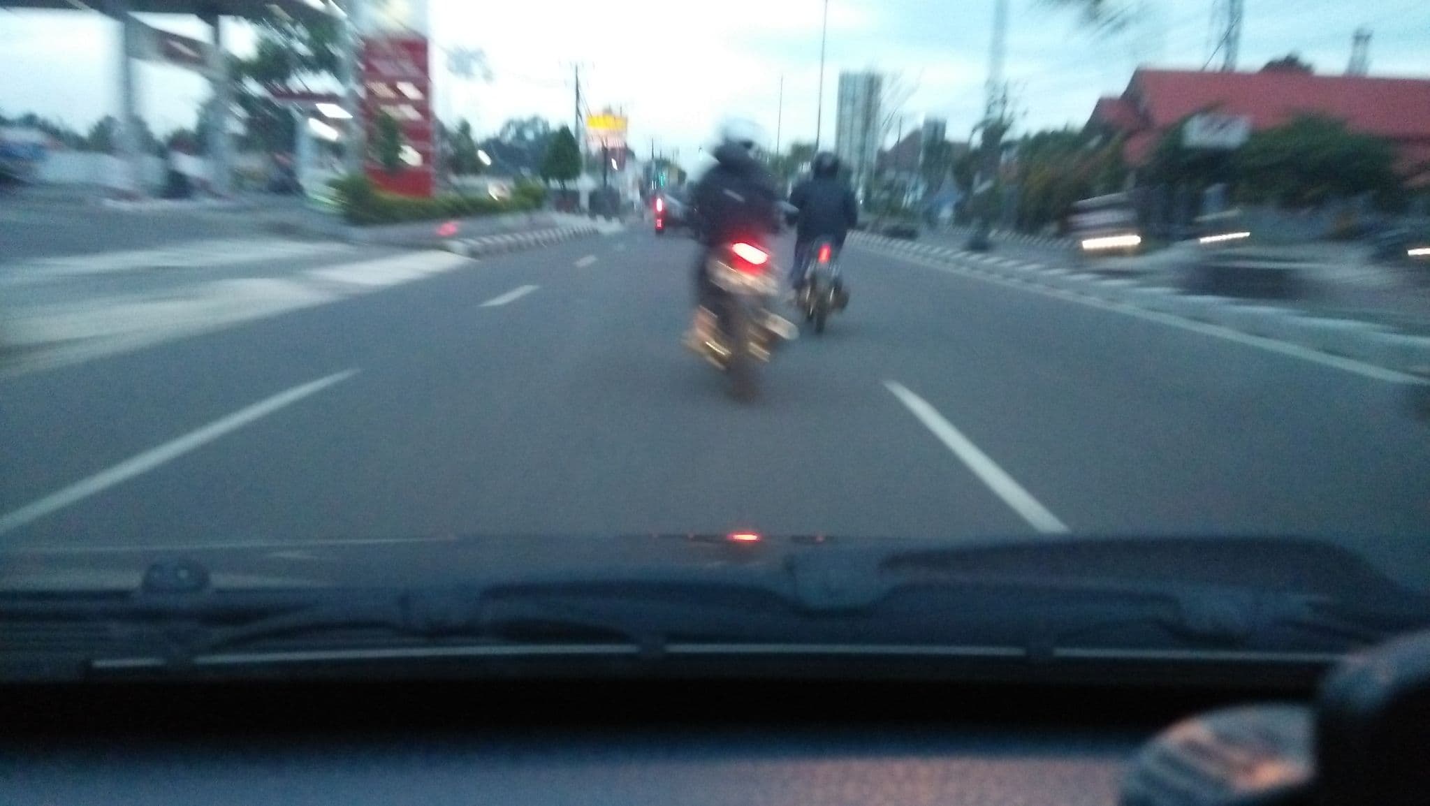 Street view near LC Hotel, Mertoyudan — © hestiningsih (CC BY-SA · Mapillary)