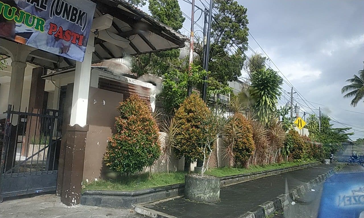 Street view near 156 Ketapang : Sambi Resort, Sleman — © riyadiwibowo (CC BY-SA · Mapillary)