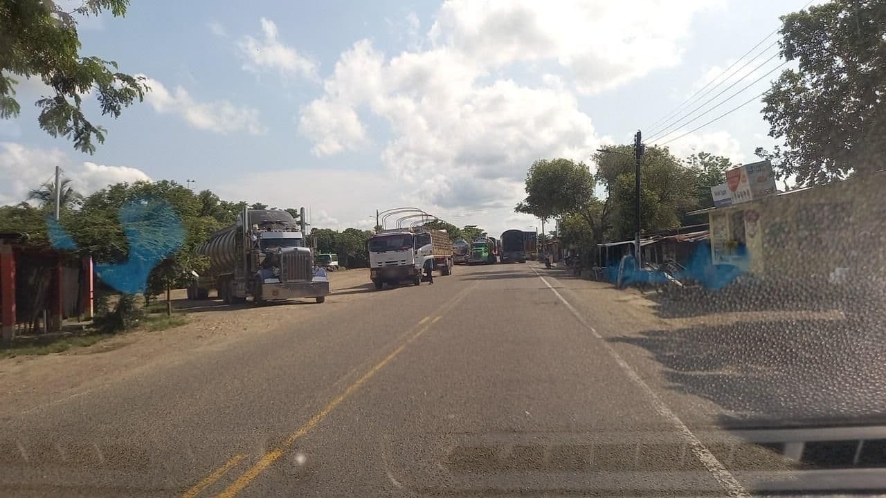Street view near Hotel Los Laureles, Puerto Berrío — © cesarcortes (CC BY-SA · Mapillary)