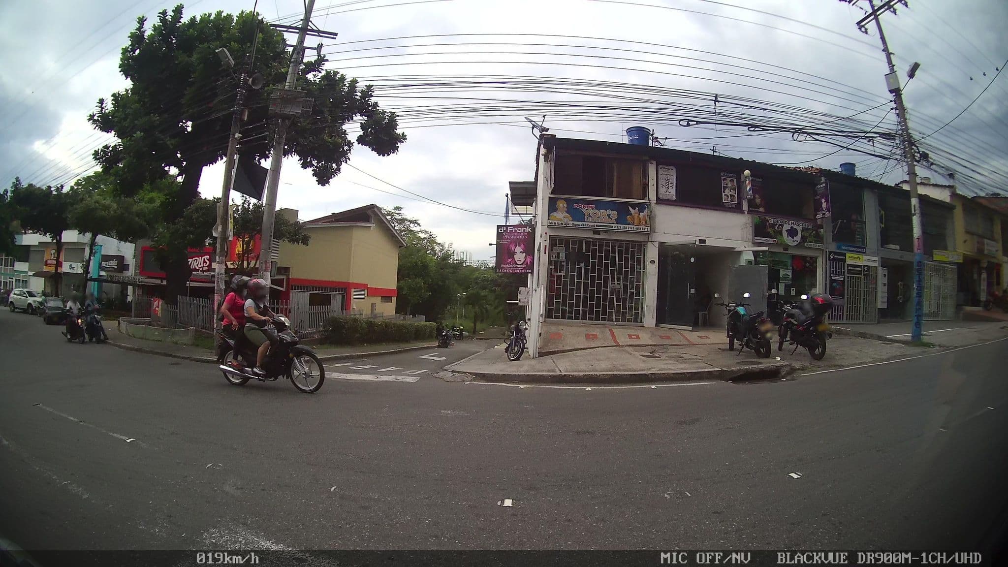 Street view near Sonesta, Floridablanca — © kaart_4 (CC BY-SA · Mapillary)
