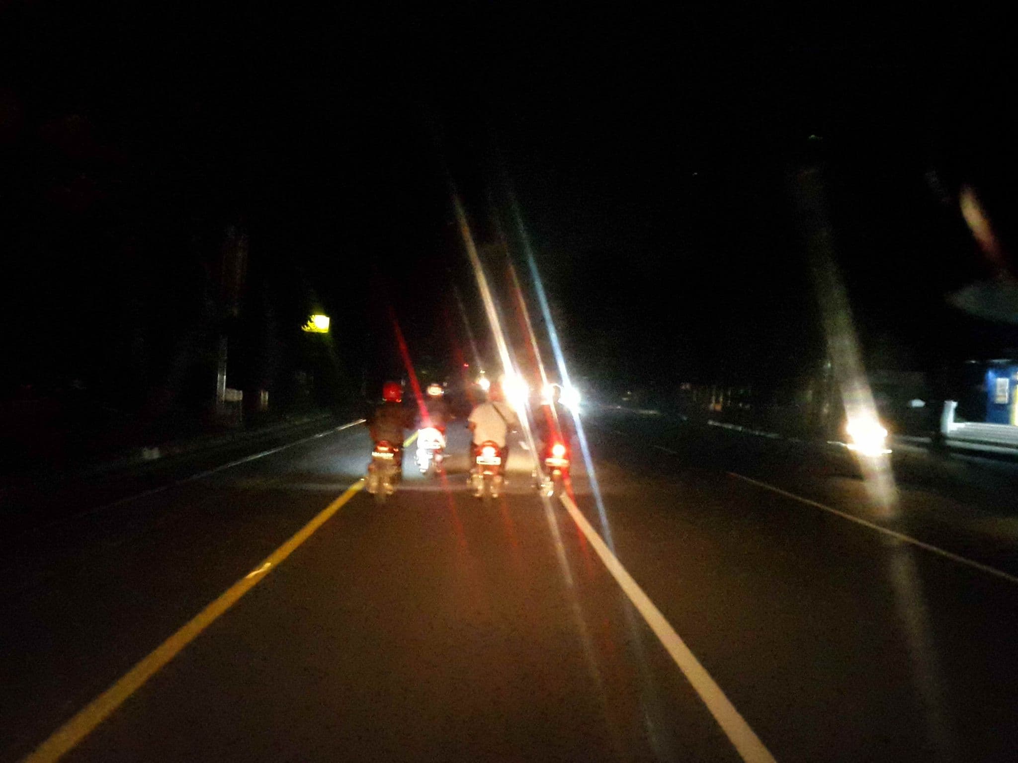 Street view near Hotel De Solo, Surakarta — © roadroid (CC BY-SA · Mapillary)