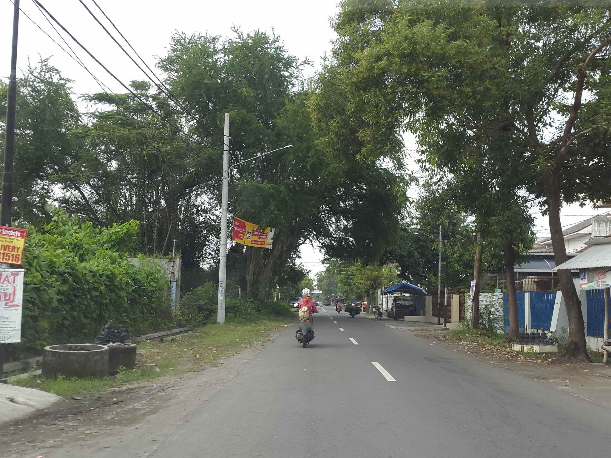 Street view near Hotel Parangraja, Surakarta — © roadroid (CC BY-SA · Mapillary)