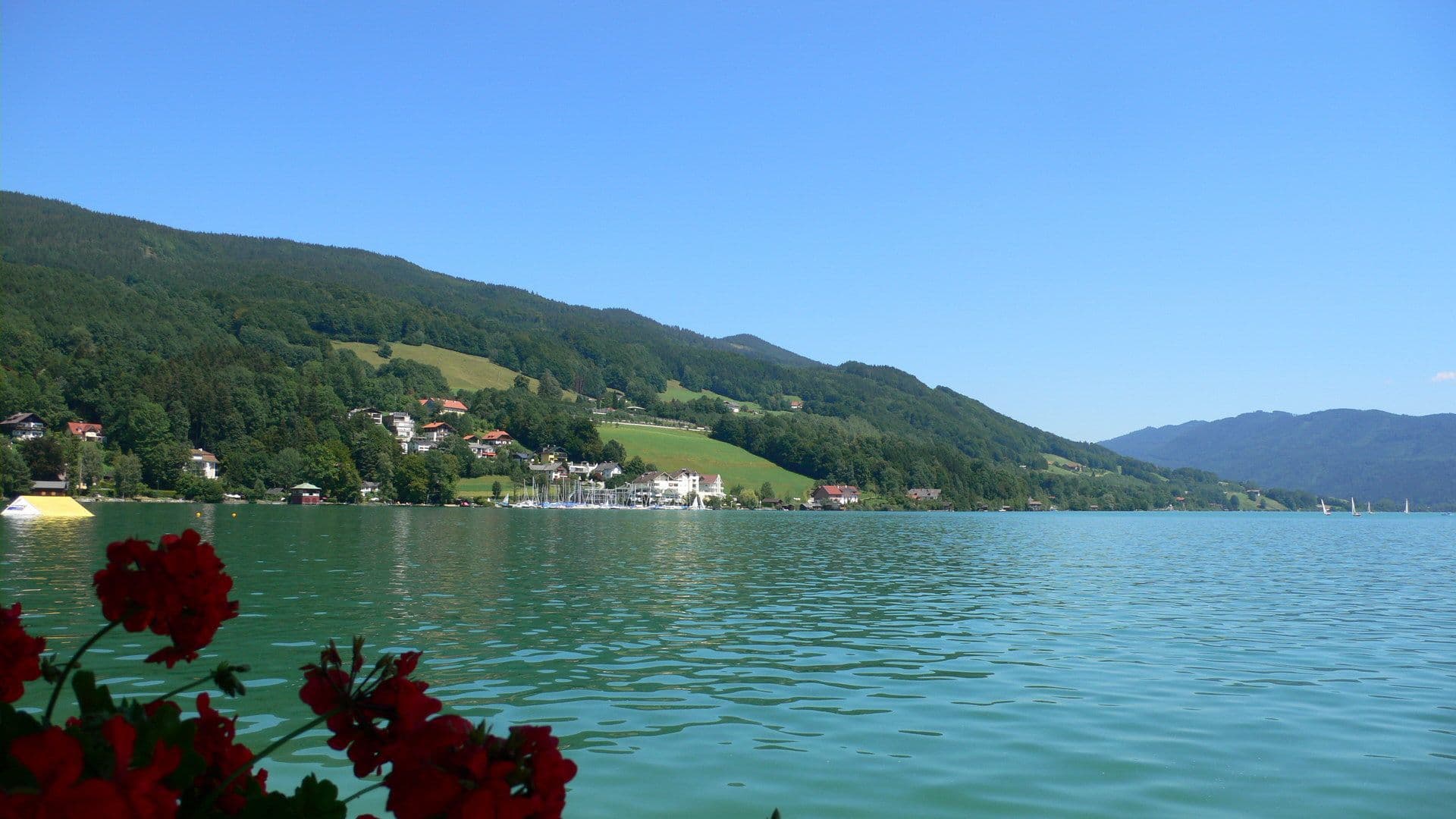 Street view near Achtquartier, Mondsee — © voltadino (CC BY-SA · Mapillary)
