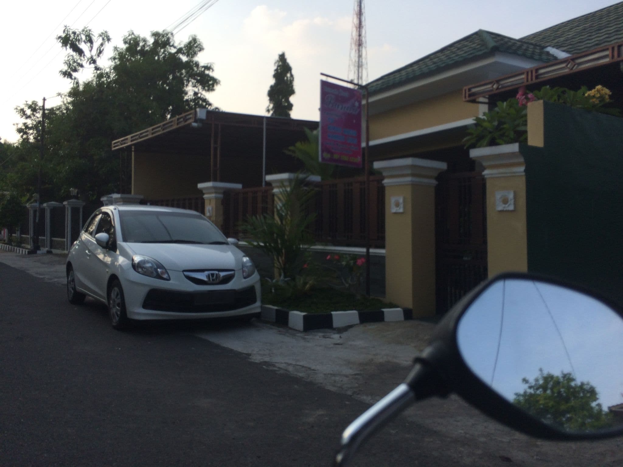 Street view near Kost Paradiso, Grogol — © sidik_desuarga (CC BY-SA · Mapillary)