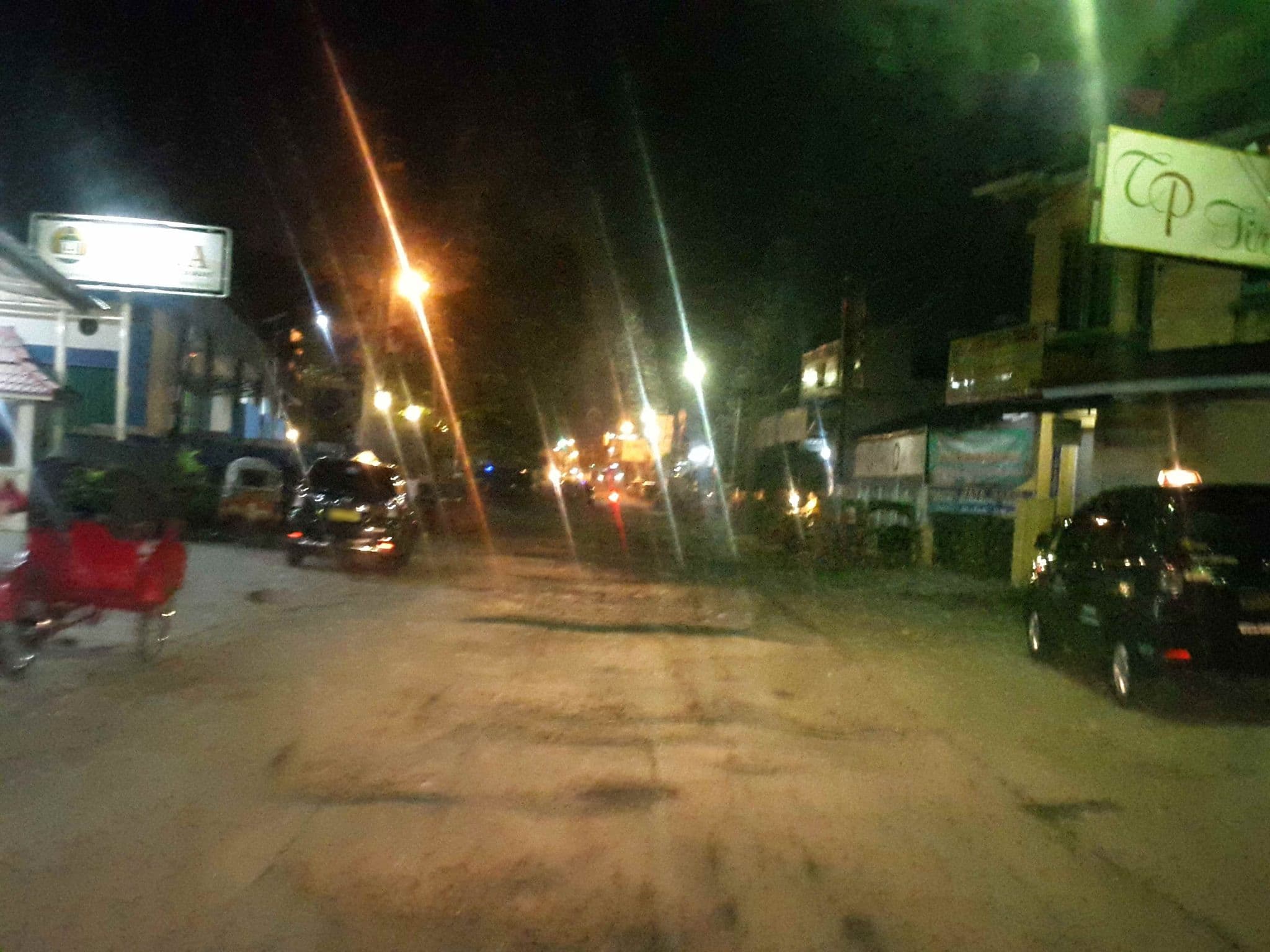 Street view near hotel Tirtonadi, Surakarta — © roadroid (CC BY-SA · Mapillary)