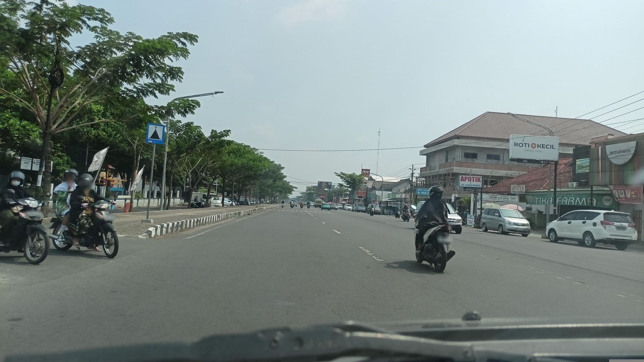 Street view near Kost Putri Niaga Karanganyar, Jaten — © ardi93 (CC BY-SA · Mapillary)