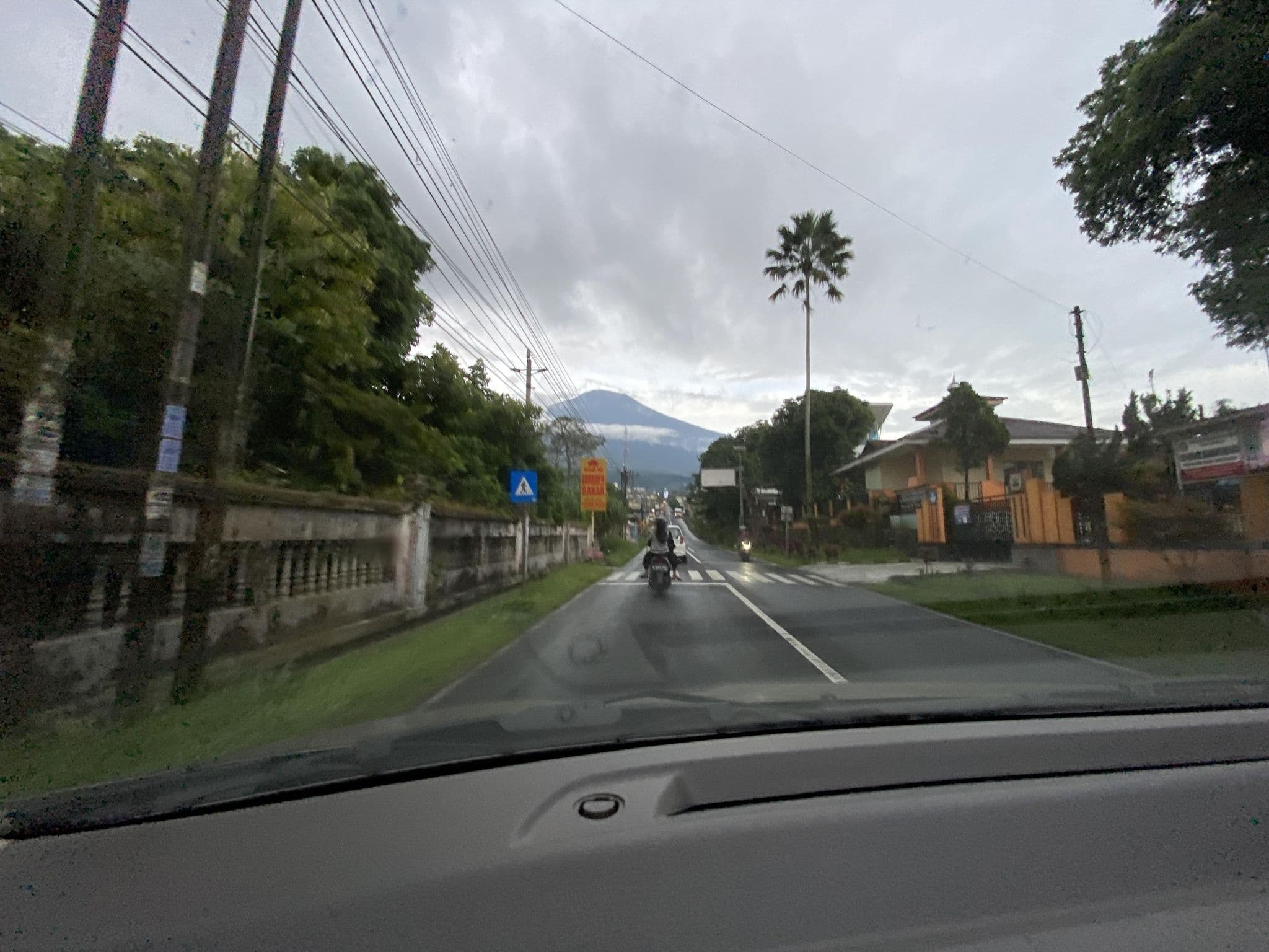 Street view near Maduroddam, Baturaden — © kikik (CC BY-SA · Mapillary)
