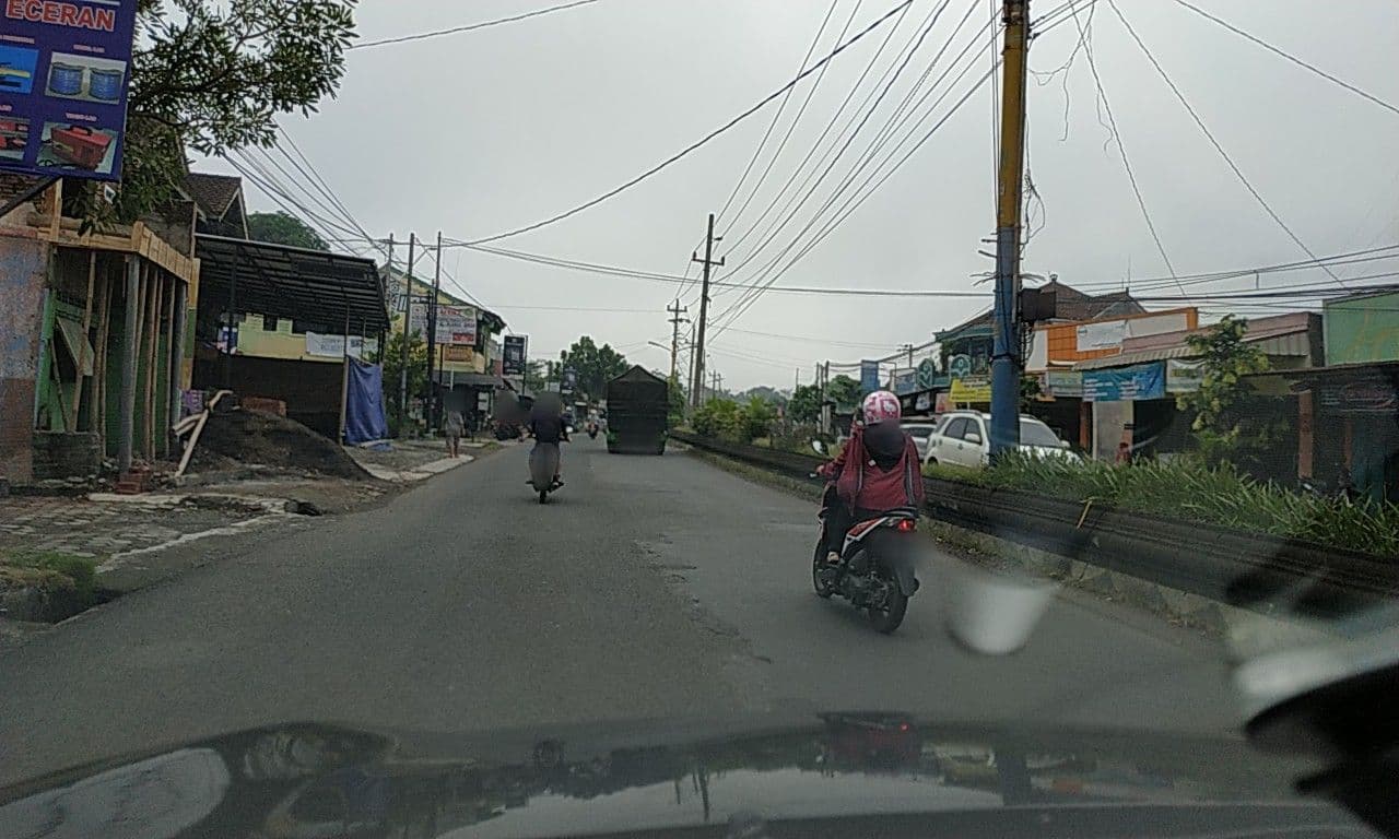 Street view near Purwokerto Pool, Sokaraja — © riyadiwibowo (CC BY-SA · Mapillary)