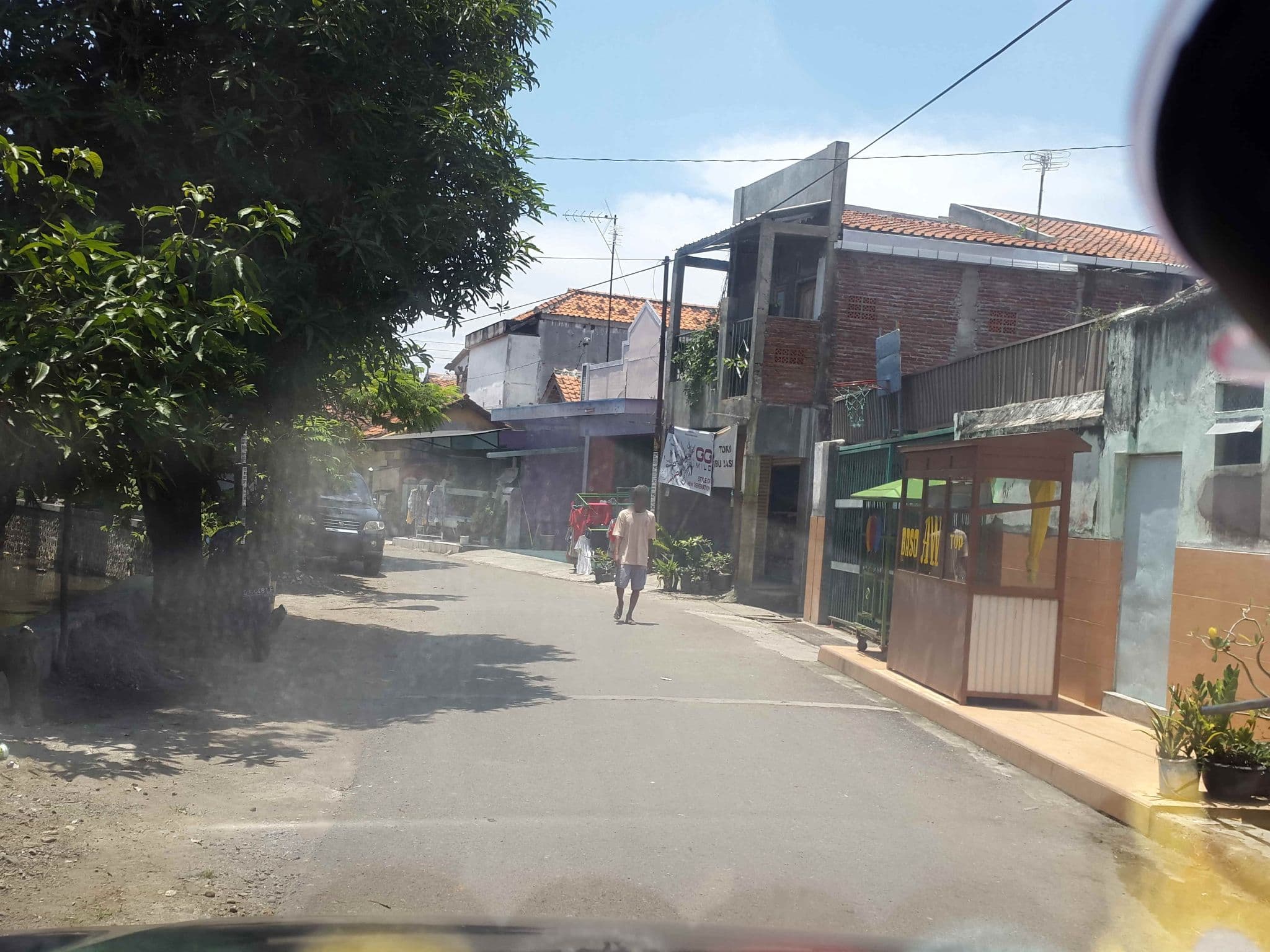 Street view near GH Universal Hotel, Tegal — © roadroid (CC BY-SA · Mapillary)