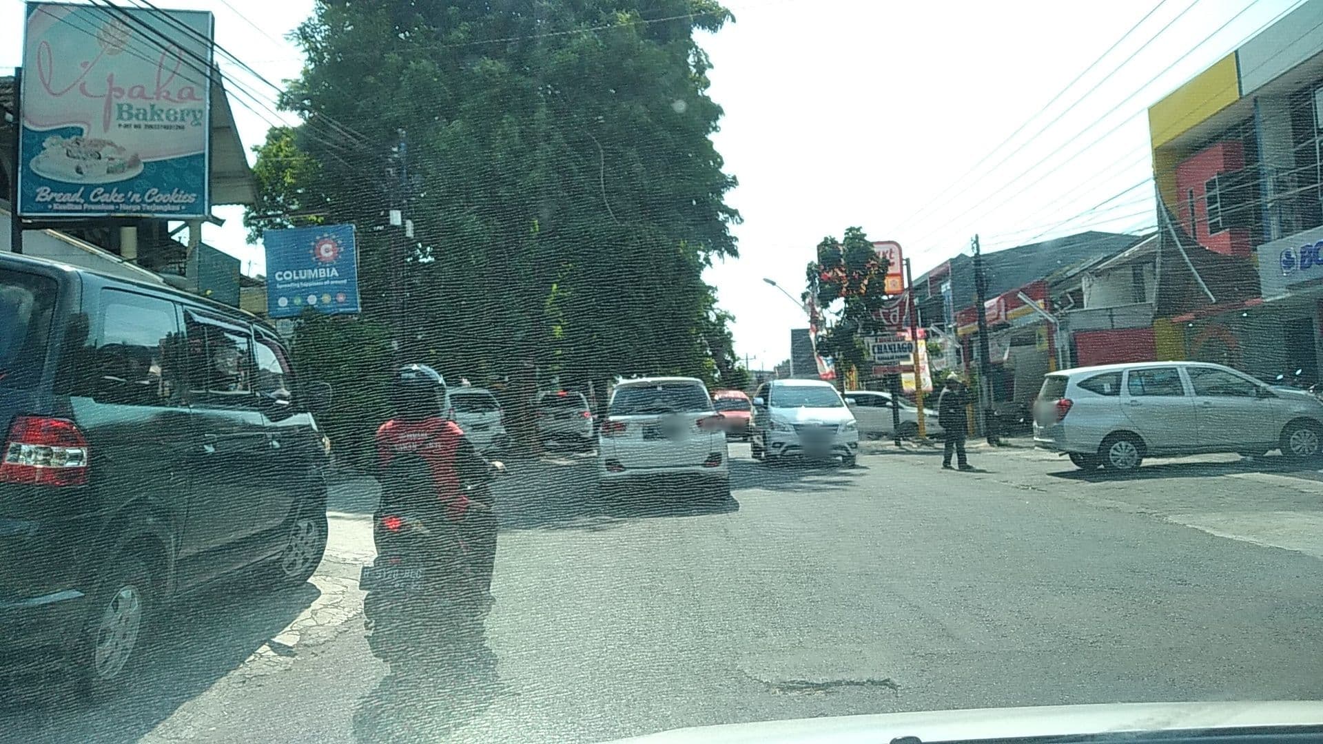 Street view near Hotel Winotosastro, Ungaran — © roadroid (CC BY-SA · Mapillary)