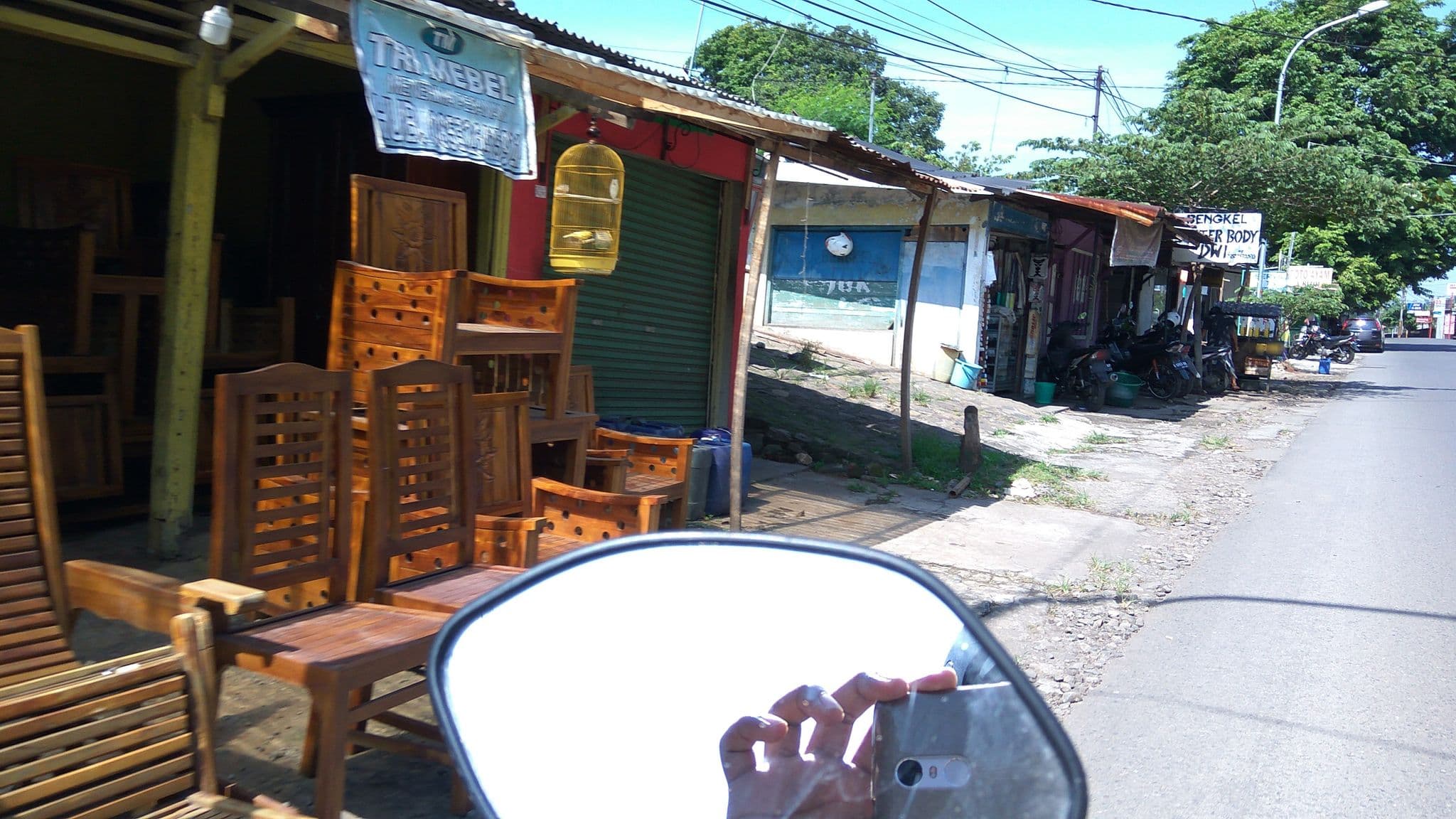 Street view near Hotel Orchardz, Ungaran — © arizalkawamuna (CC BY-SA · Mapillary)