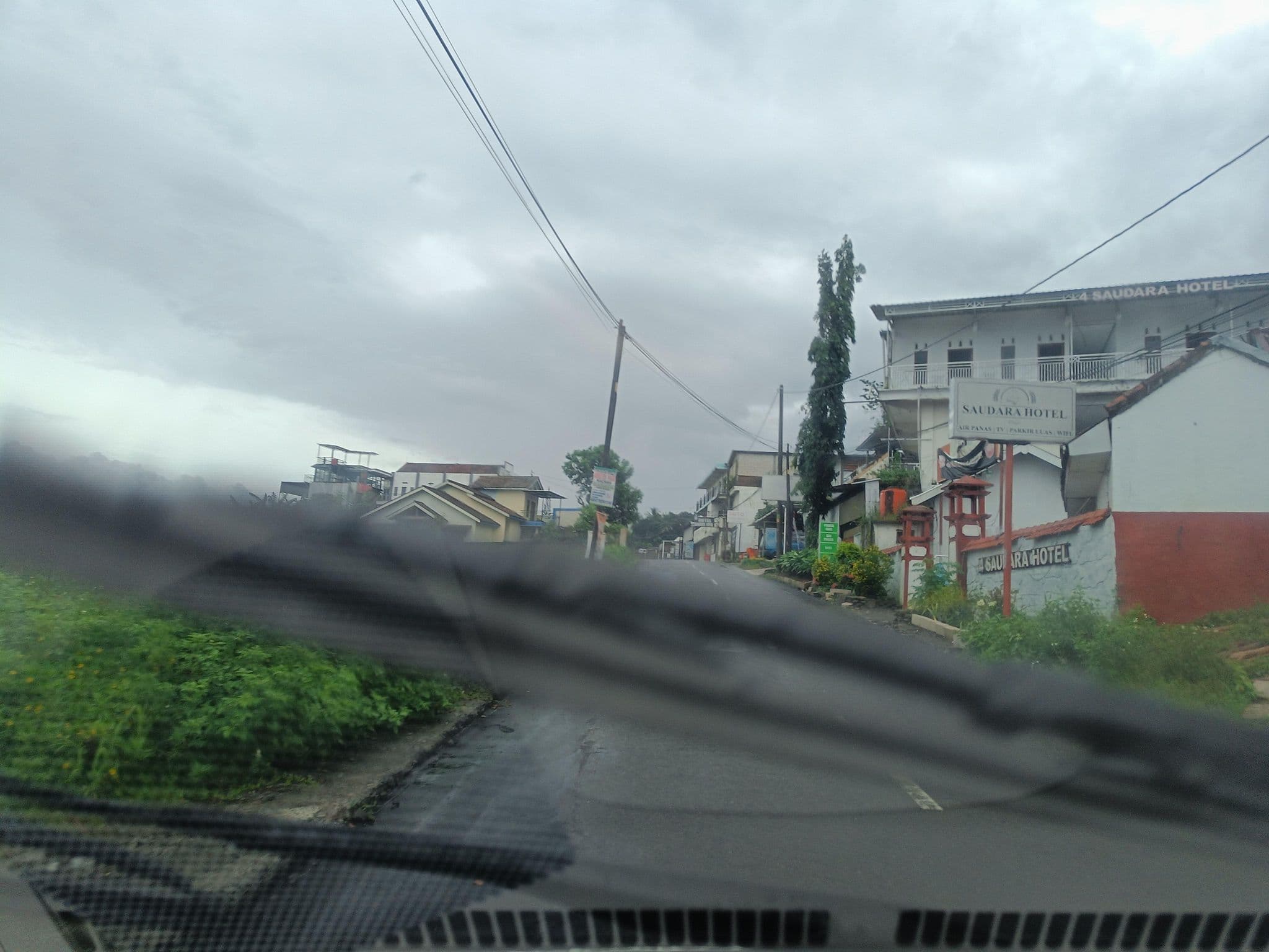 Street view near hotel cleopatra ambarawa, Ambarawa — © hen0ch (CC BY-SA · Mapillary)
