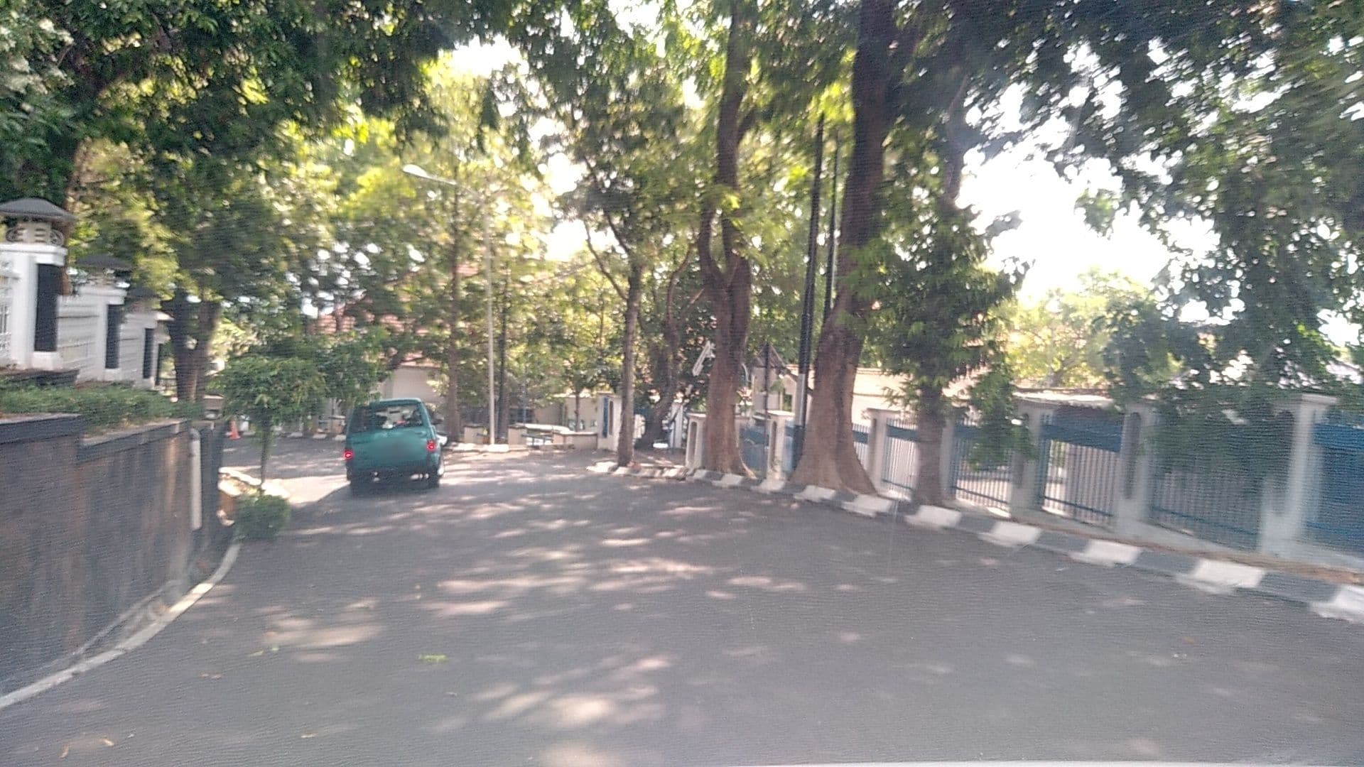 Street view near Hotel Puri Asri Magelang, Semarang — © roadroid (CC BY-SA · Mapillary)