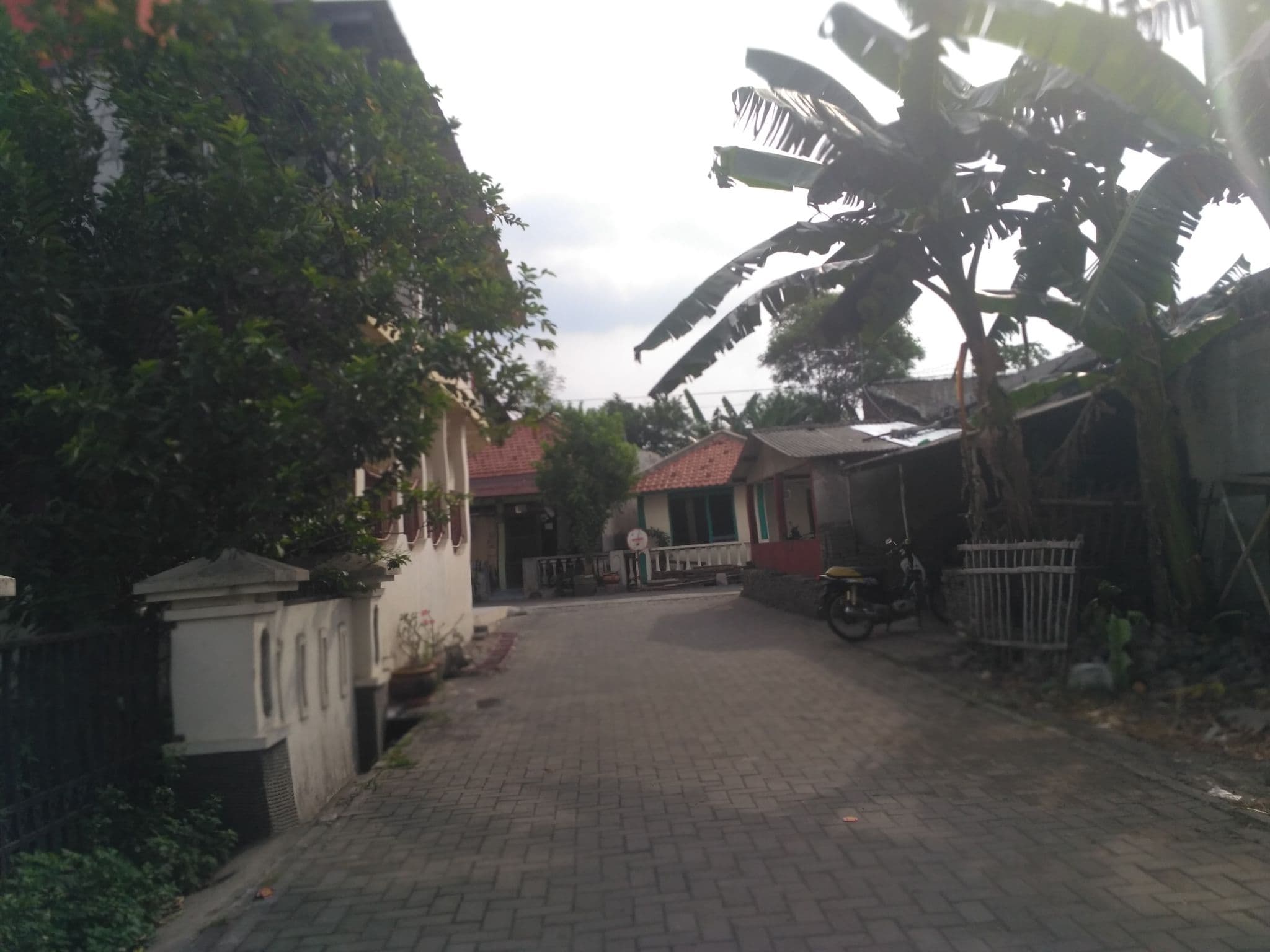 Street view near Mercure Regency Makassar, Semarang — © nicolas_samosir (CC BY-SA · Mapillary)