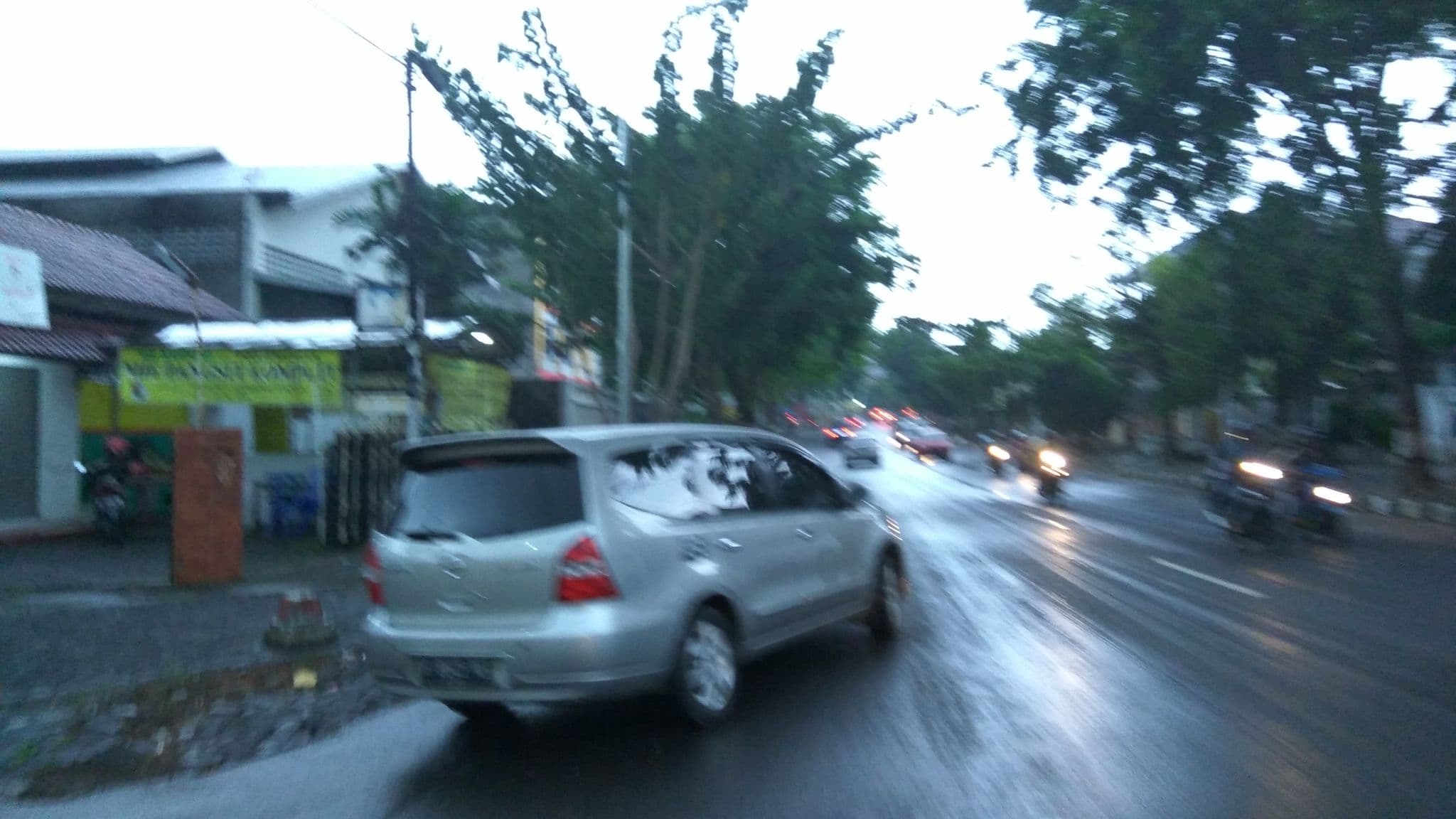 Street view near Airy Eco Syariah Kalibanteng Abdul Rachman Saleh 95 Semarang, Semarang — © arizalkawamuna (CC BY-SA · Mapillary)