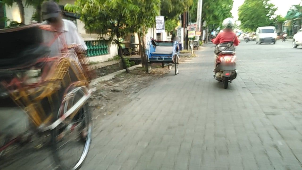 Street view near Puspo indah, Semarang — © medika (CC BY-SA · Mapillary)