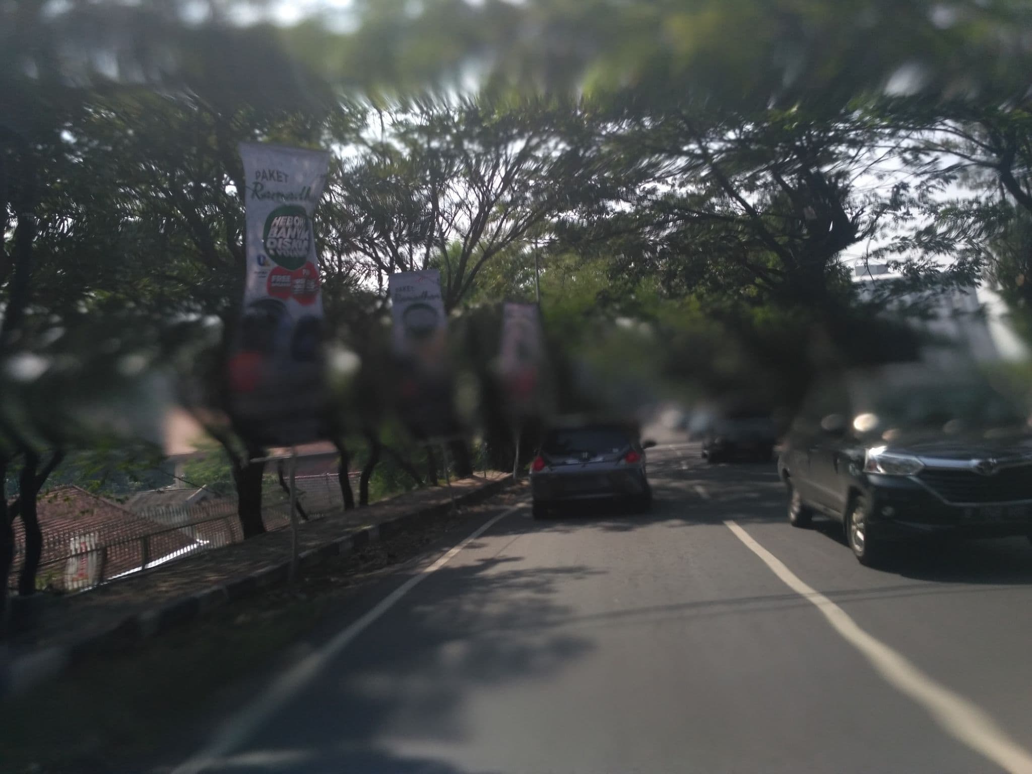 Street view near Hotel Patra Jasa, Semarang, Semarang — © nicolas_samosir (CC BY-SA · Mapillary)