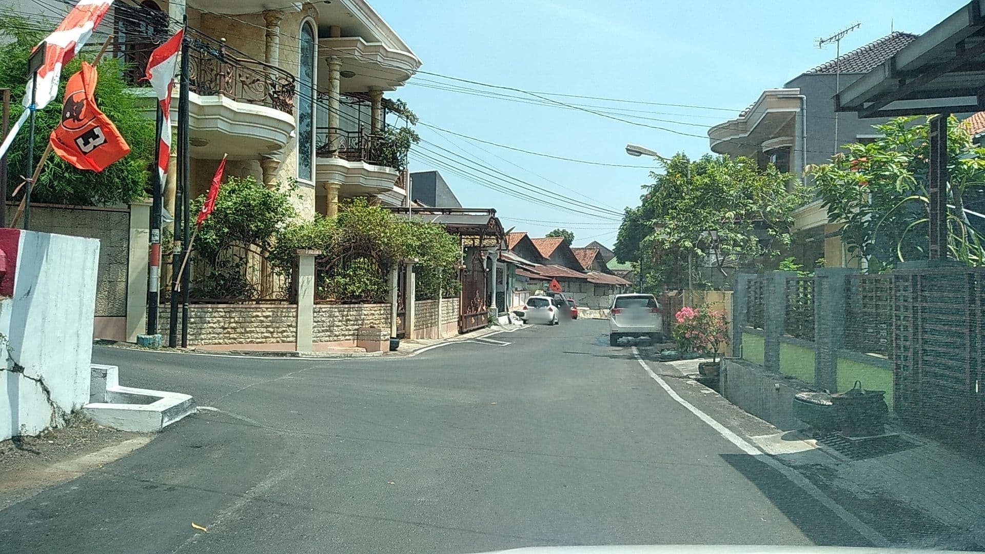 Street view near Palm beach hotel, jepara, Semarang — © roadroid (CC BY-SA · Mapillary)