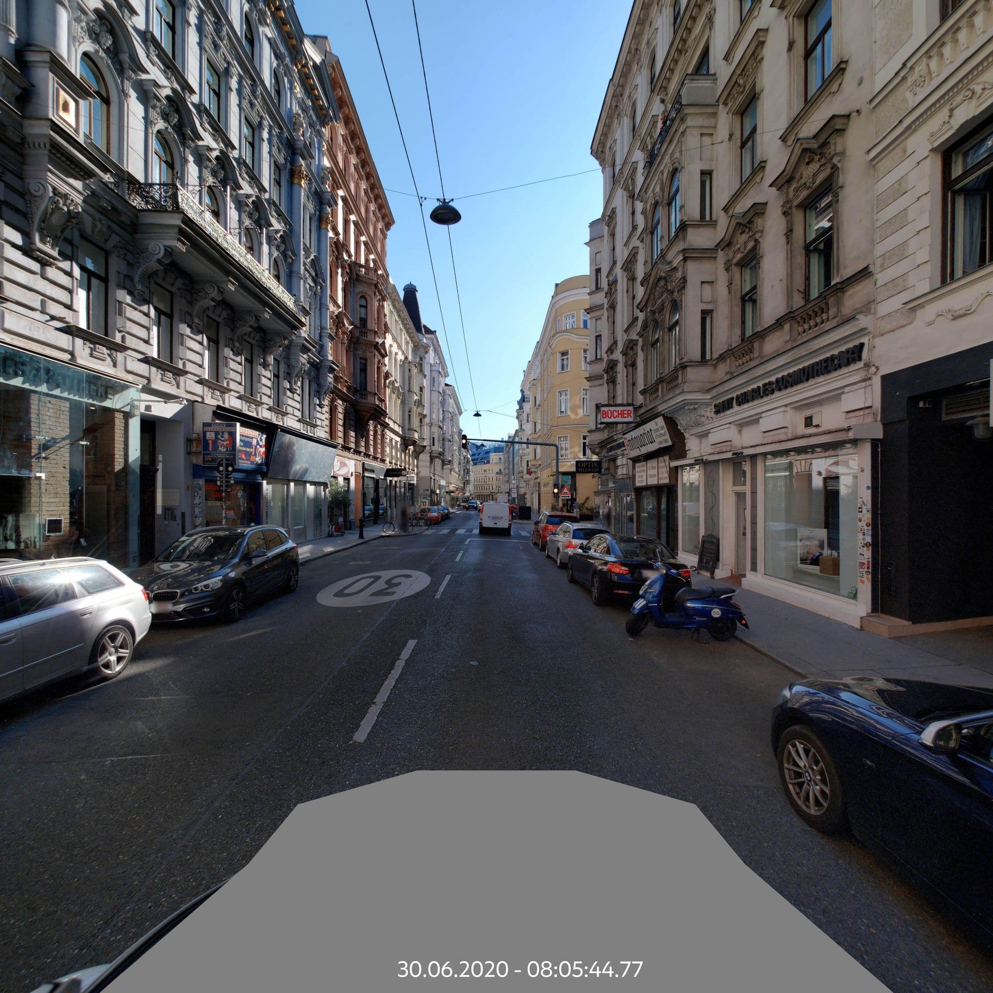 Street view near NOOI Apartments, Mariahilf — © eliasgander (CC BY-SA · Mapillary)