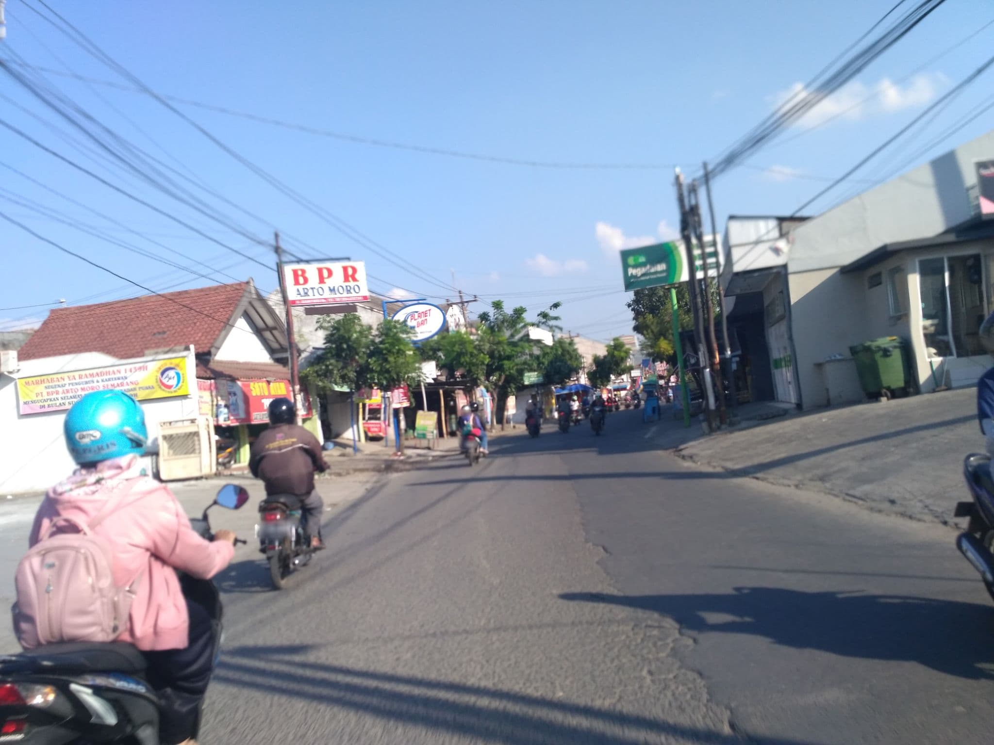 Street view near Faustine Hotel, Semarang — © nicolas_samosir (CC BY-SA · Mapillary)