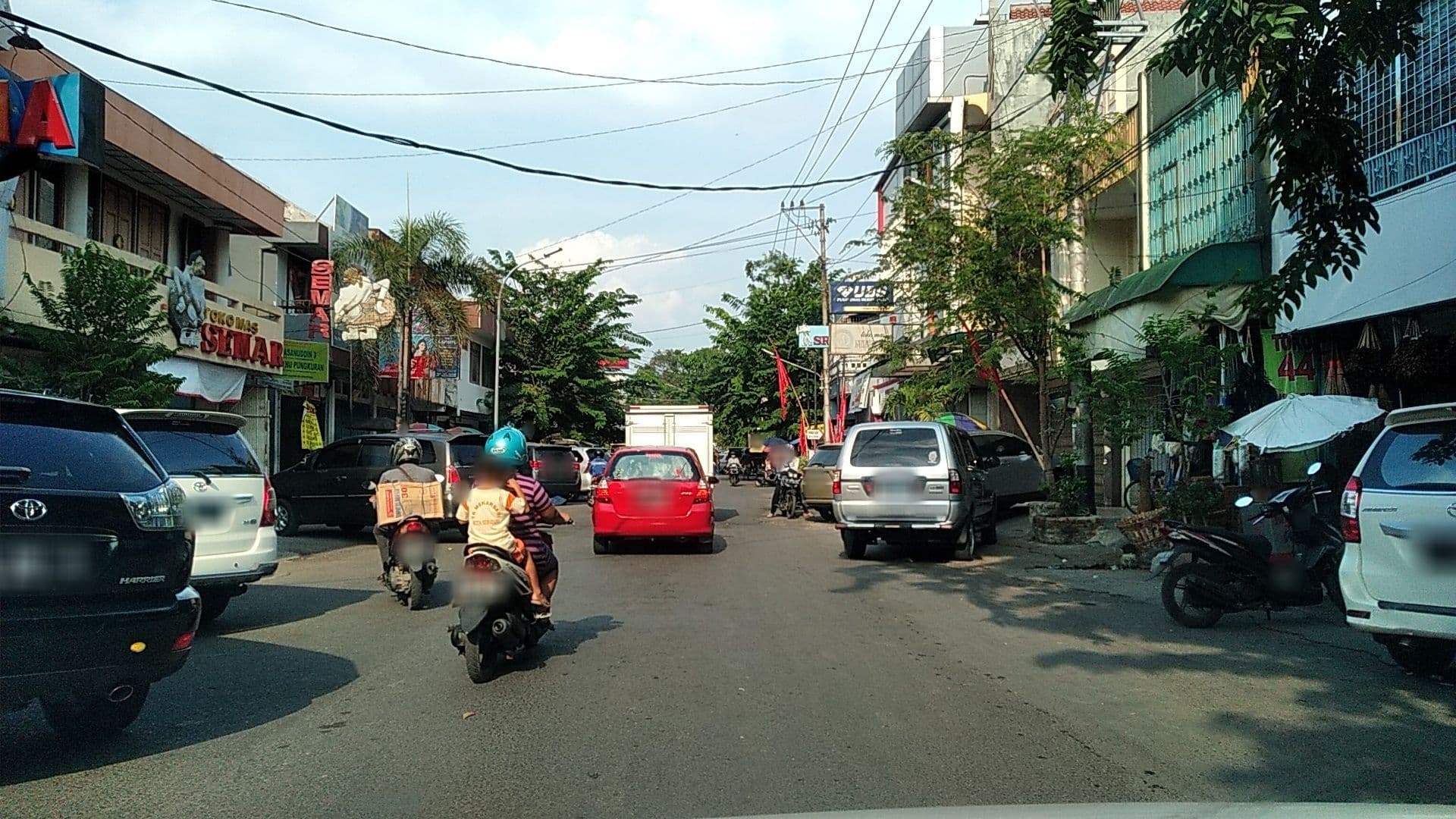 Street view near Hotel Sahara, Semarang — © roadroid (CC BY-SA · Mapillary)