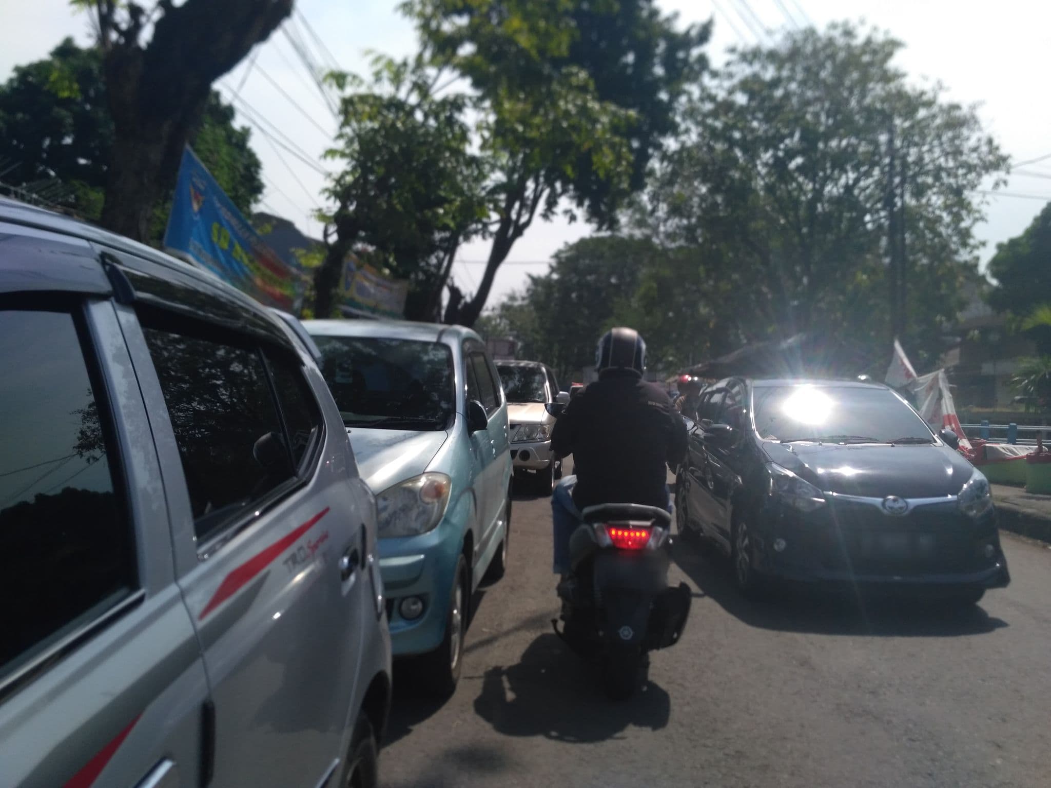 Street view near Novotel Semarang, Semarang — © nicolas_samosir (CC BY-SA · Mapillary)
