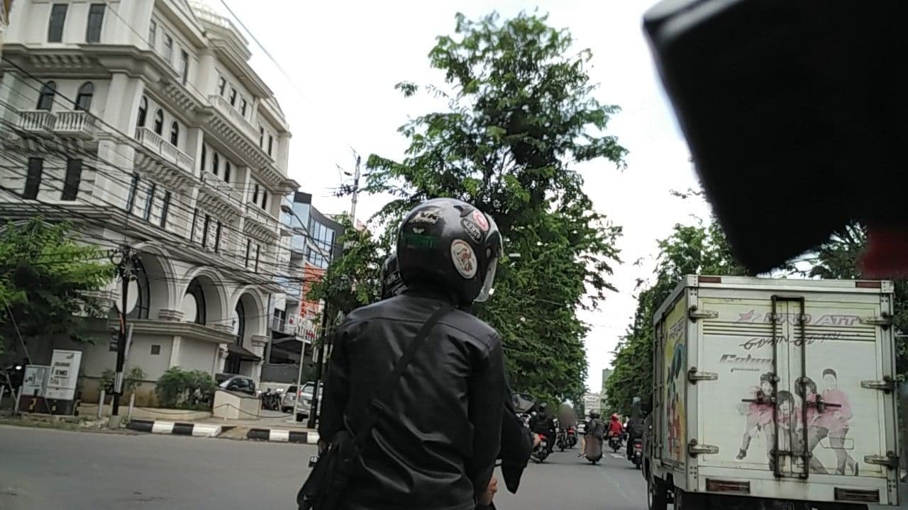 Street view near Telomoyo Hotel, Semarang — © medika (CC BY-SA · Mapillary)