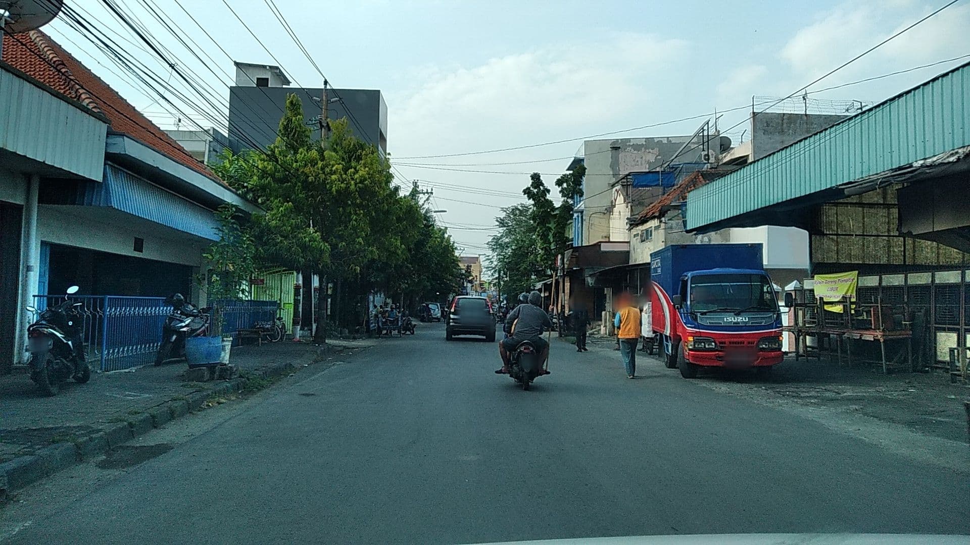 Street view near hotel Nan Yong, Semarang — © roadroid (CC BY-SA · Mapillary)