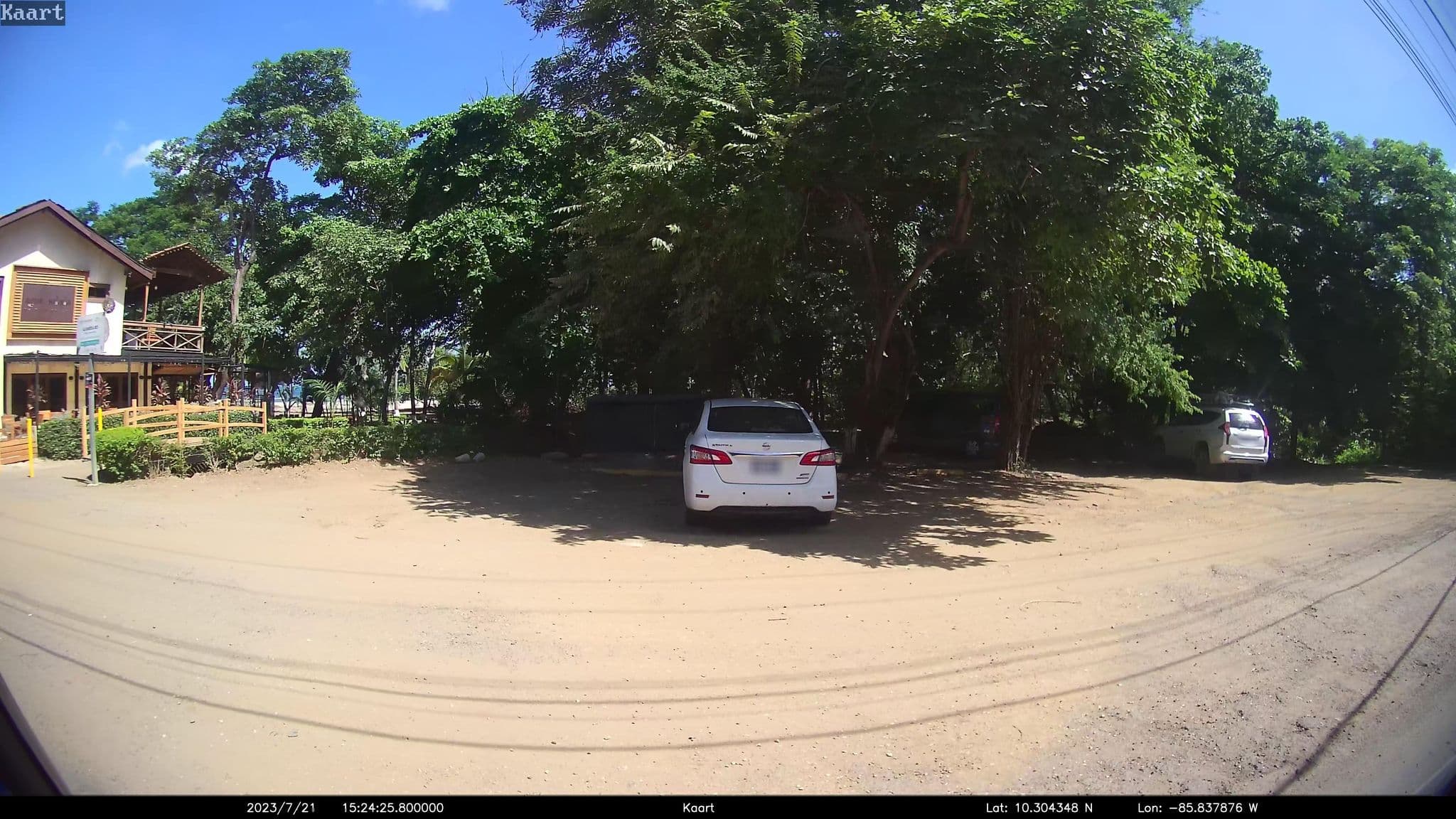 Street view near El Milagro, Tamarindo