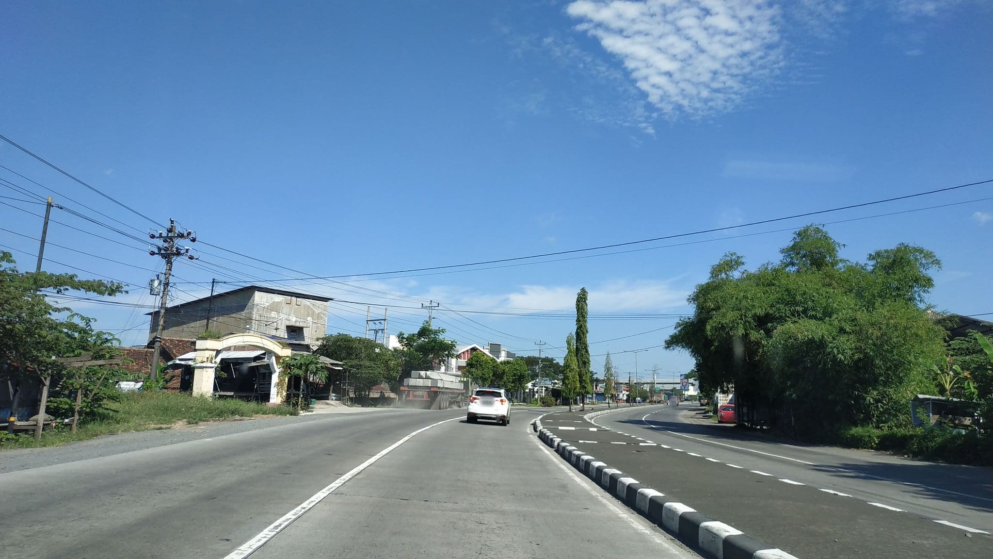 Street view near king's kudus hotel, Kudus — © akrimullag (CC BY-SA · Mapillary)