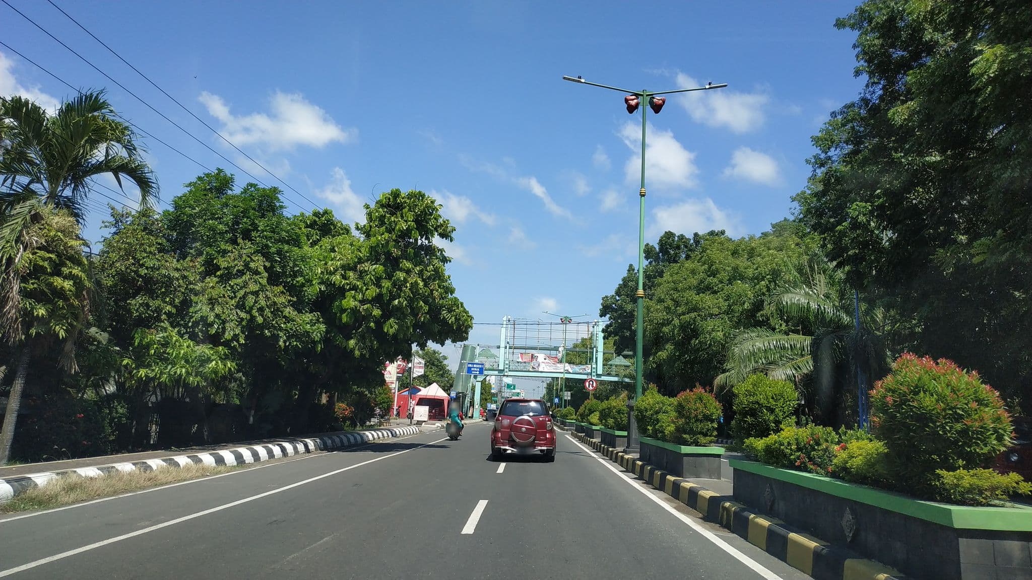 Street view near Hotel Wijaya Kusuma, Demak — © akrimullag (CC BY-SA · Mapillary)
