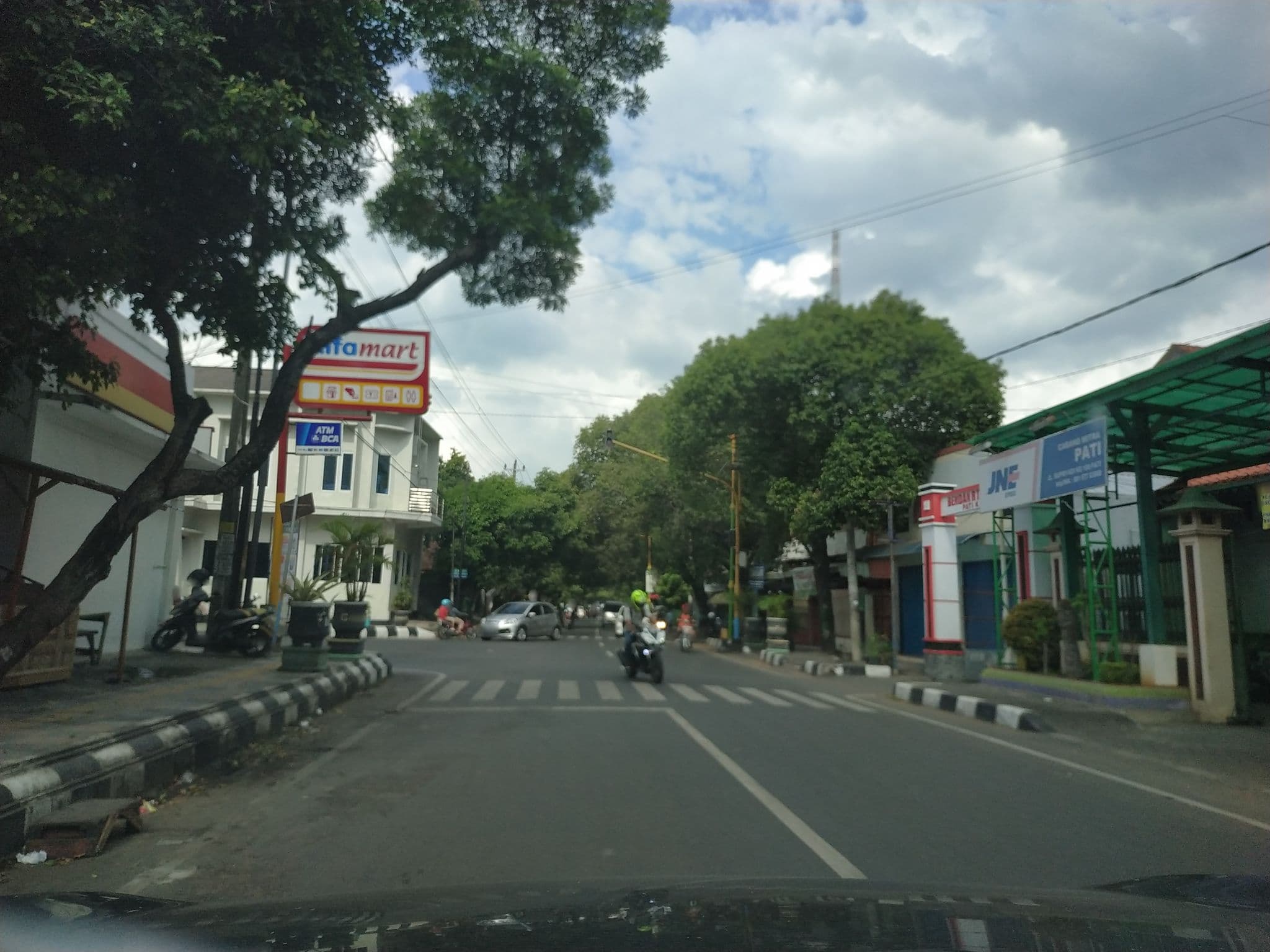 Street view near Hotel Rama, Pati — © akrimullag (CC BY-SA · Mapillary)