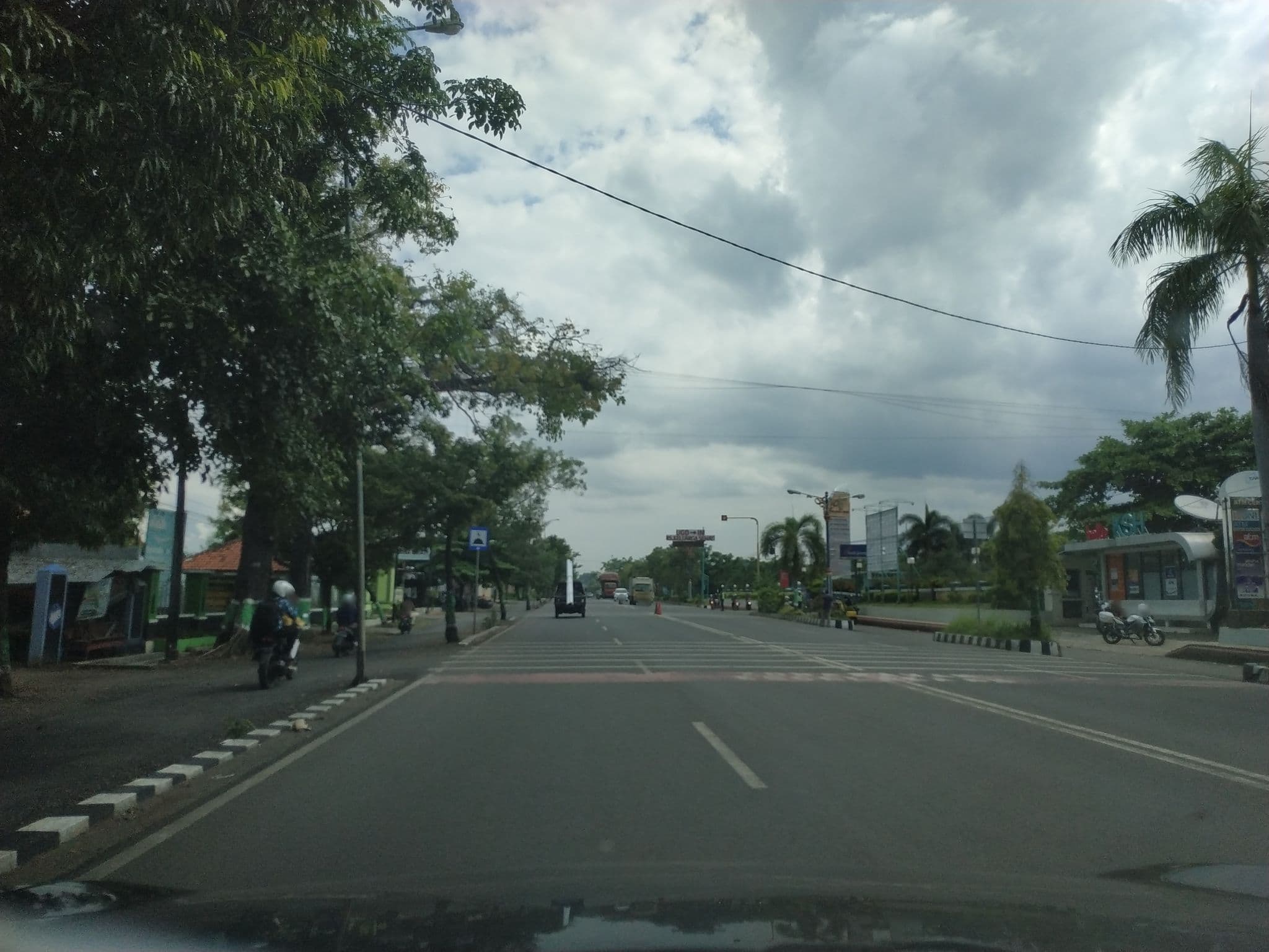 Street view near hotel pati, Pati — © akrimullag (CC BY-SA · Mapillary)