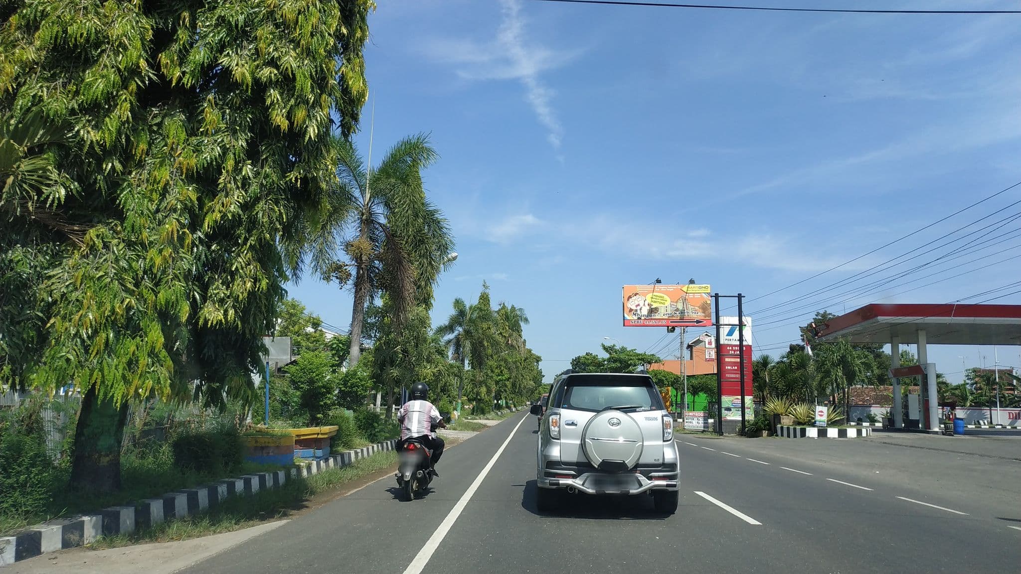 Street view near Pati hotel, Pati, Pati — © akrimullag (CC BY-SA · Mapillary)
