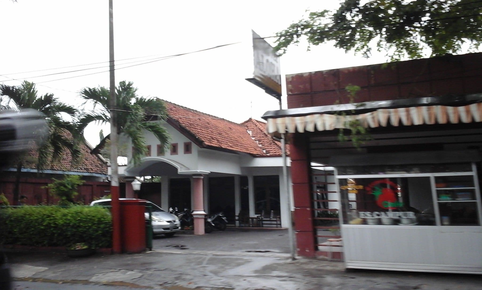 Street view near Hotel Aloha, Lumajang — © arizalkawamuna (CC BY-SA · Mapillary)