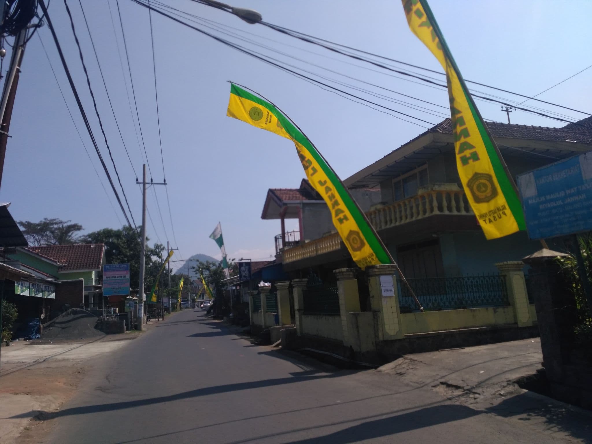 Street view near umm in, Batu — © adi_sucipto (CC BY-SA · Mapillary)