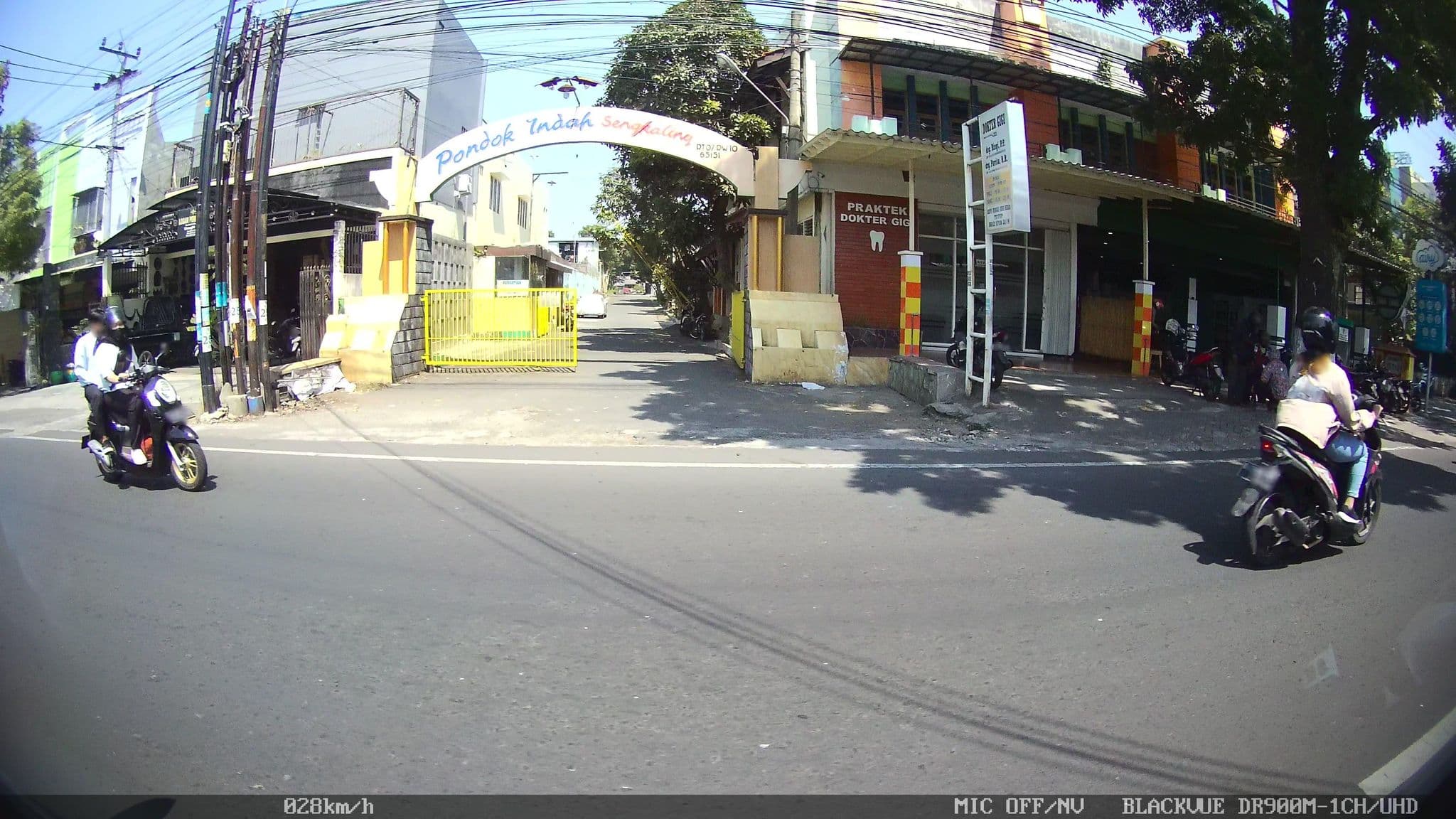 Street view near Jl.Raya Sengkaling No.1, Batu — © kaart_2 (CC BY-SA · Mapillary)