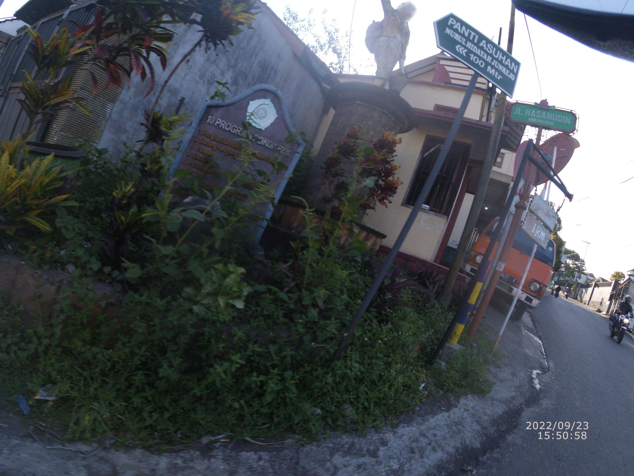 Street view near Proliman Suite, Batu — © maphunter_id (CC BY-SA · Mapillary)