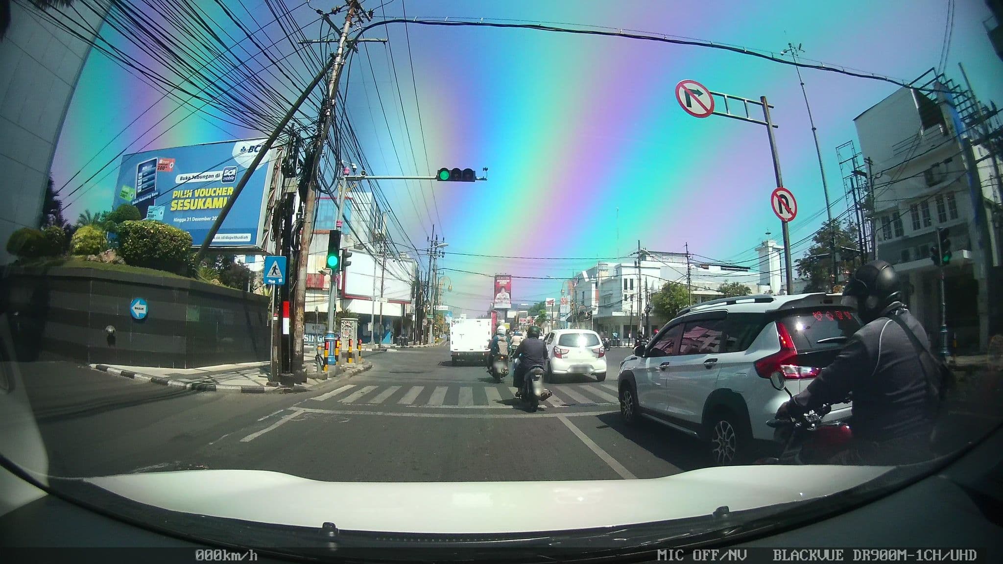 Street view near Whiz Prime Hotel Basuki Rahmat Malang, Malang — © kaart_2 (CC BY-SA · Mapillary)
