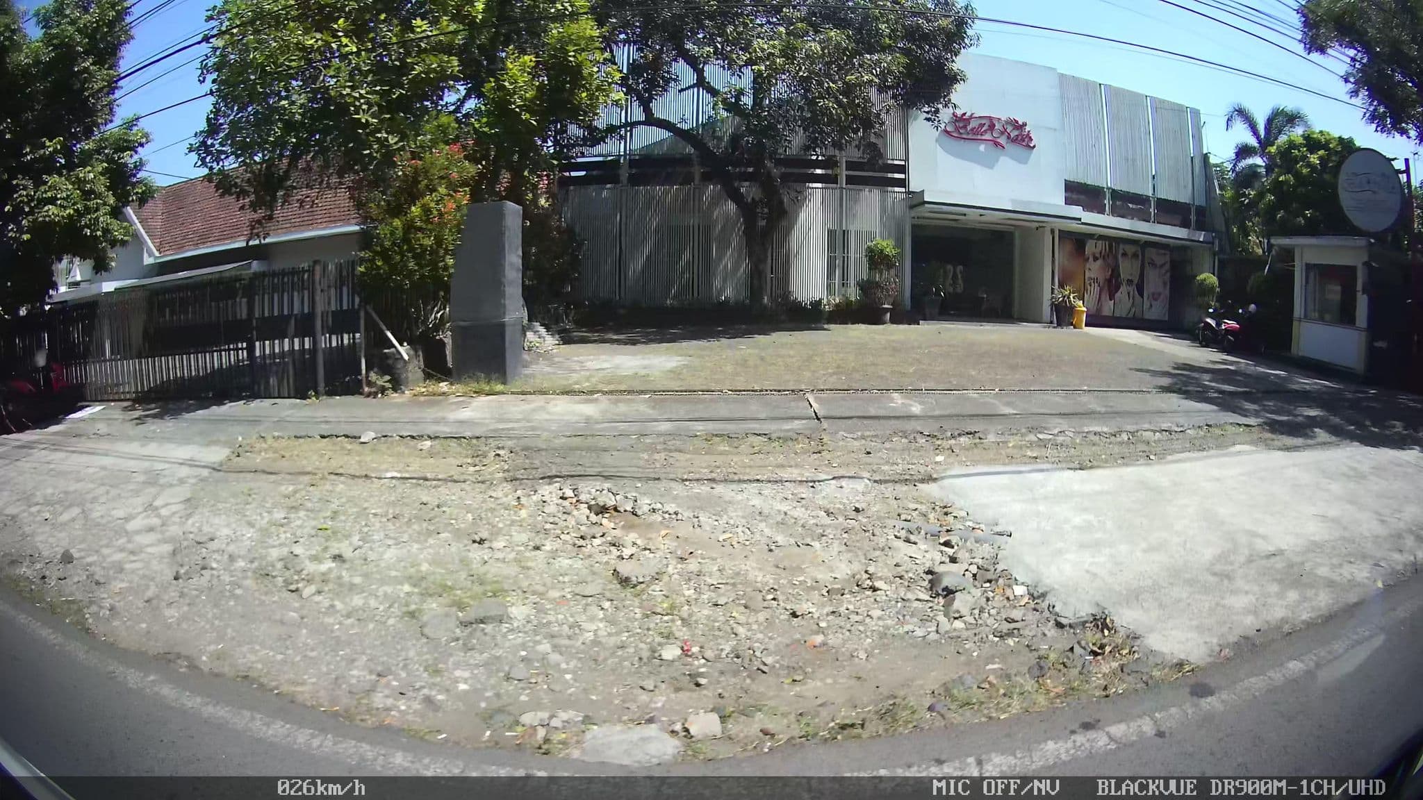 Street view near Hostel Wees Een Kind, Malang — © kaart_2 (CC BY-SA · Mapillary)
