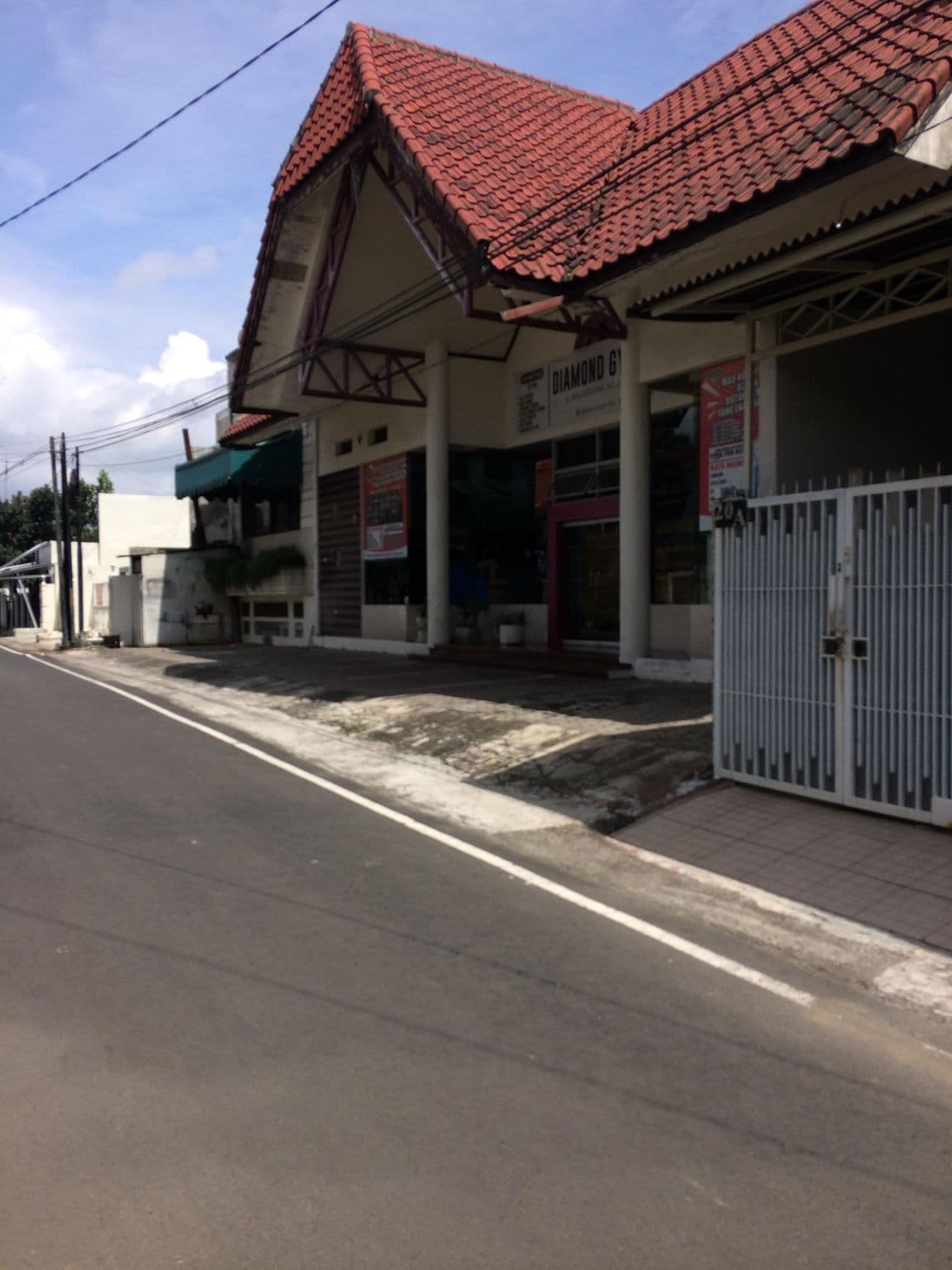 Street view near Villa Esberg T2, Malang — © maphunter_id (CC BY-SA · Mapillary)