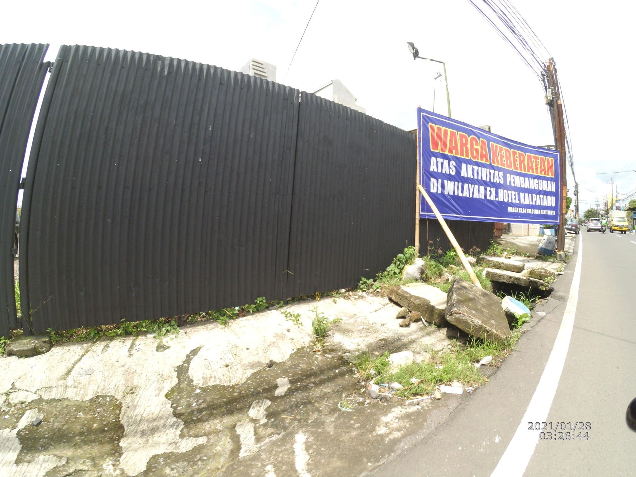 Street view near Hotel Kalpataru, Malang — © maphunter_id (CC BY-SA · Mapillary)